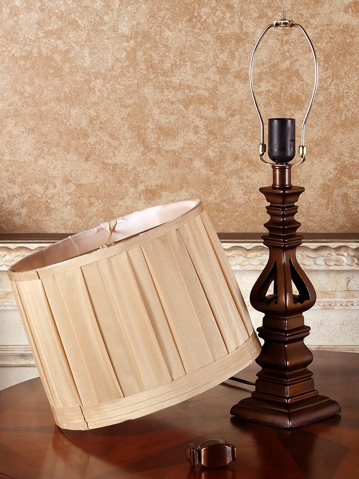 Canora Traditional Vintage Table Lamp