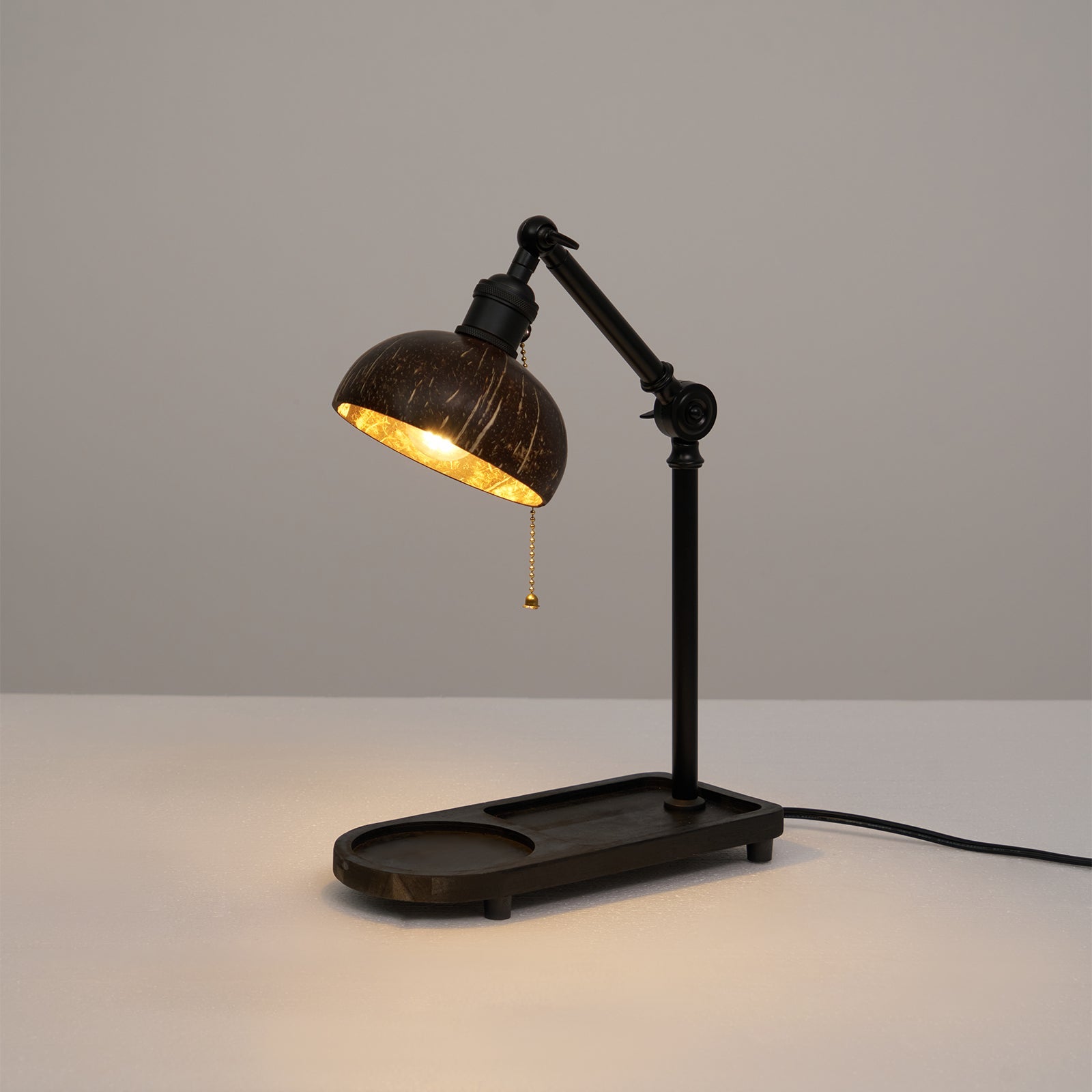 Christian Dell Table Lamp 5.1"