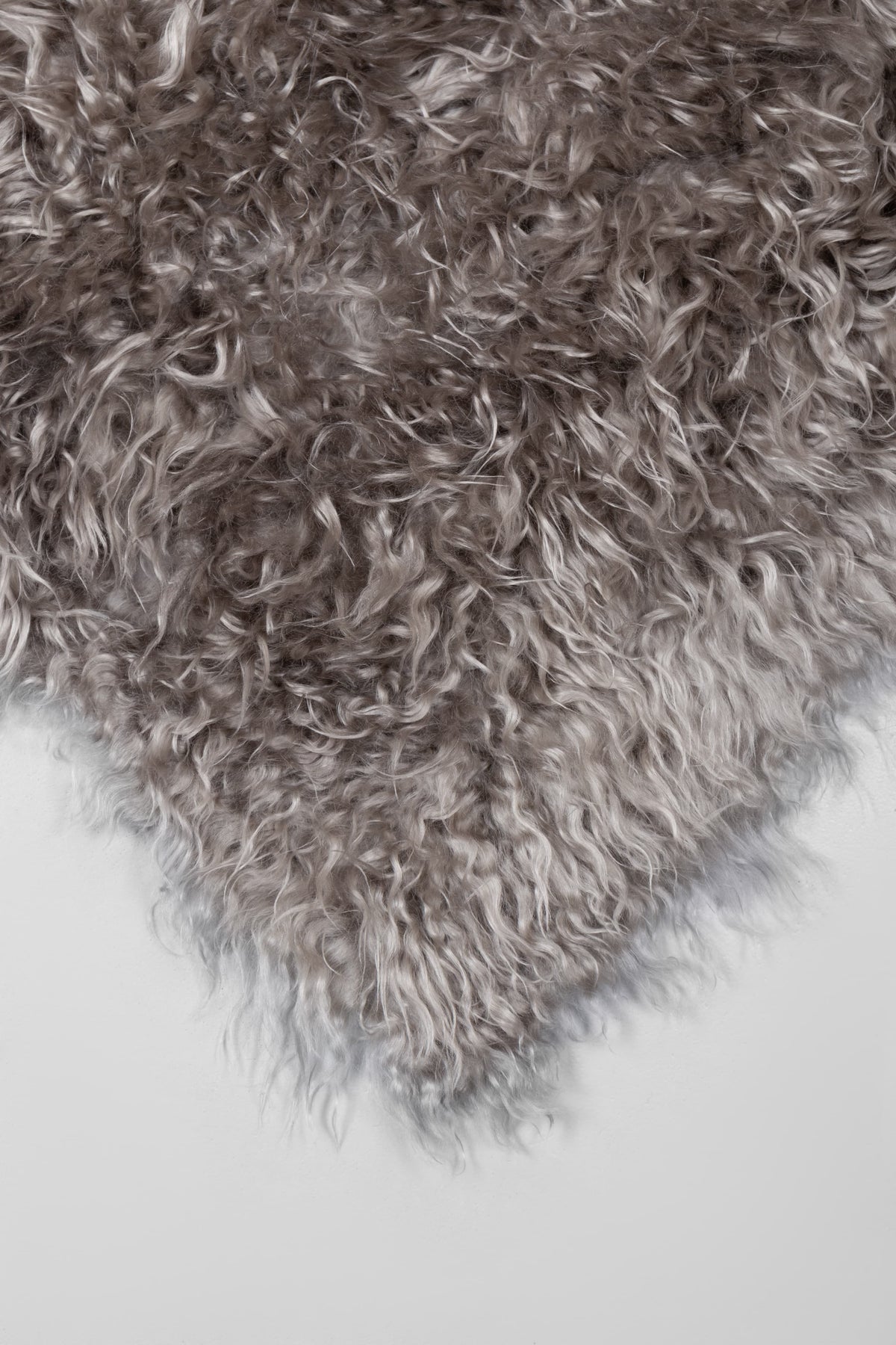 CURLY GOATSKIN RUG – Silver Grey - Homelosophy, view 8