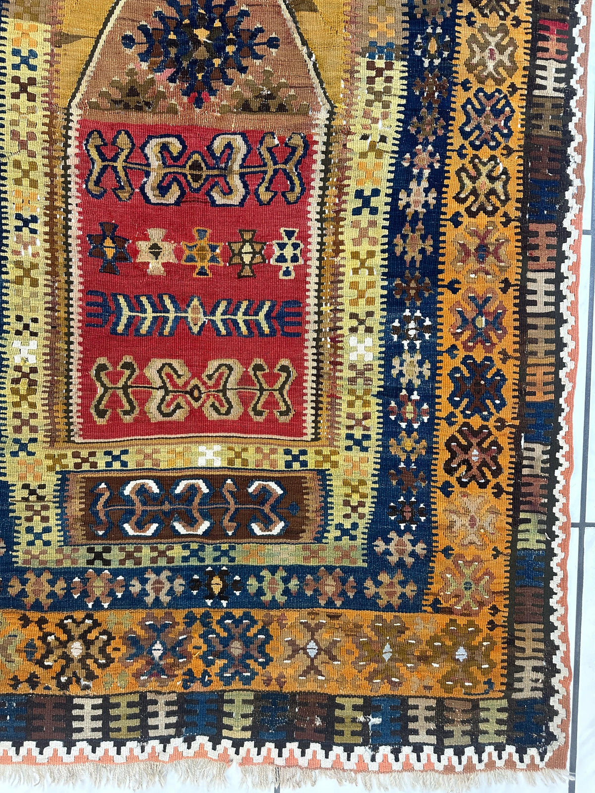 Antique Turkish Prayer Rug 4x7 | Gold, Navy & Red | Hand-Woven Wool Flatweave - Rugistan, view 6