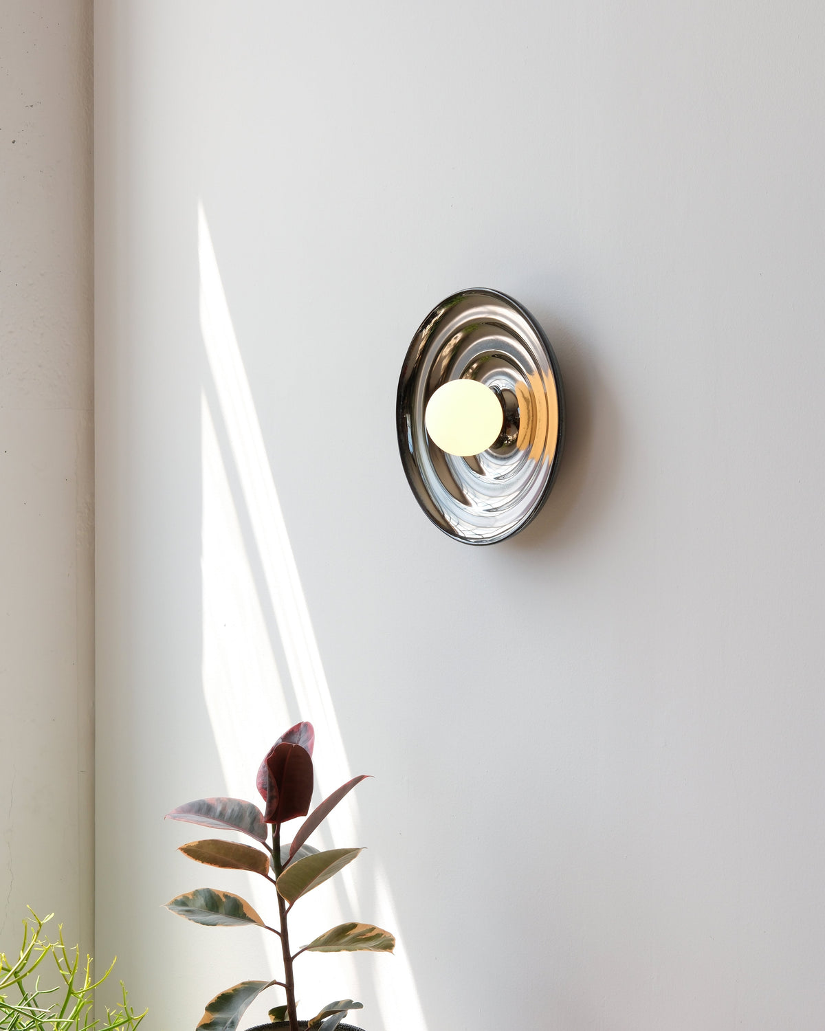 Ripple Bowl Sconce - Misewell, view 3