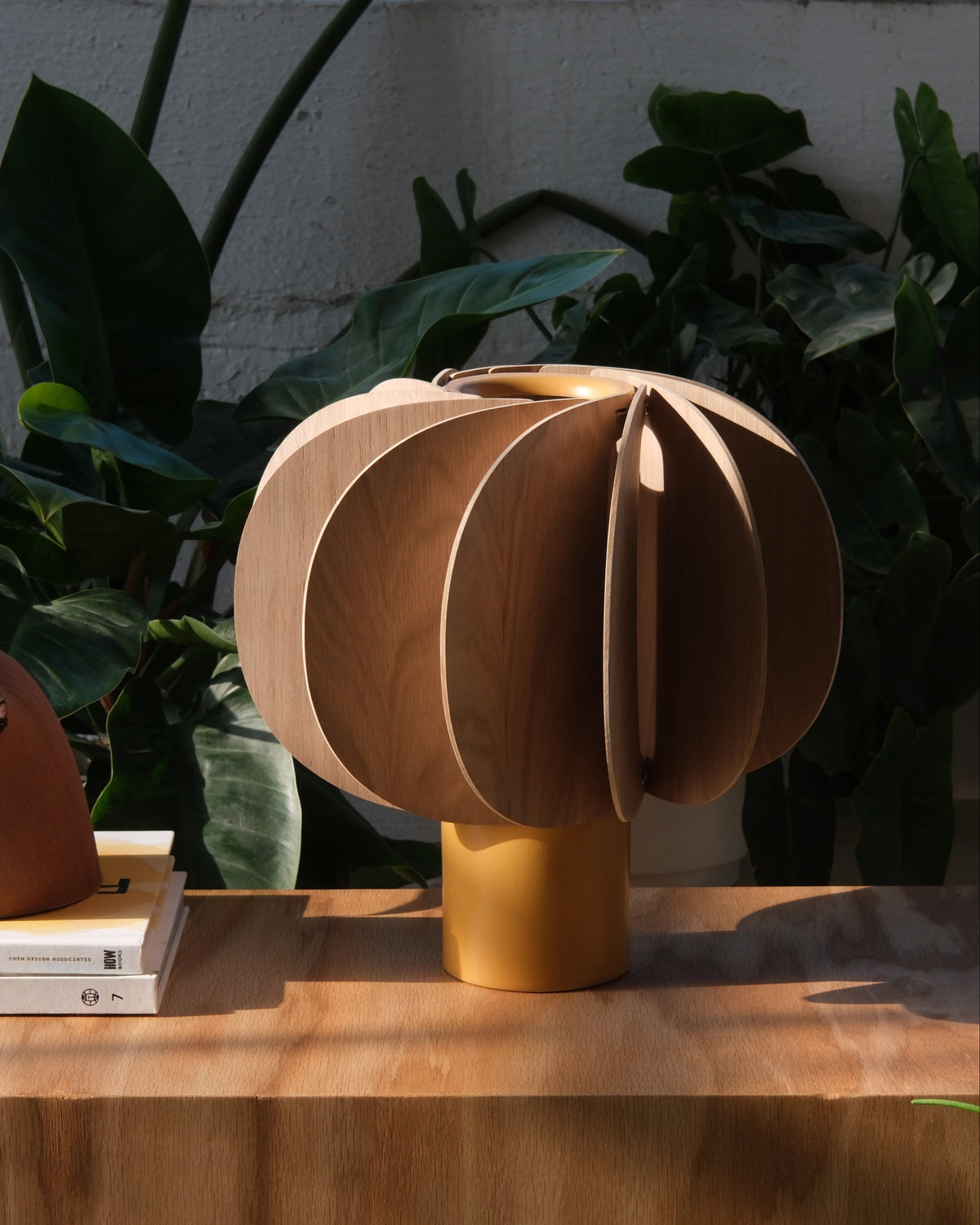 Fin Table Lamp - Misewell, view 6