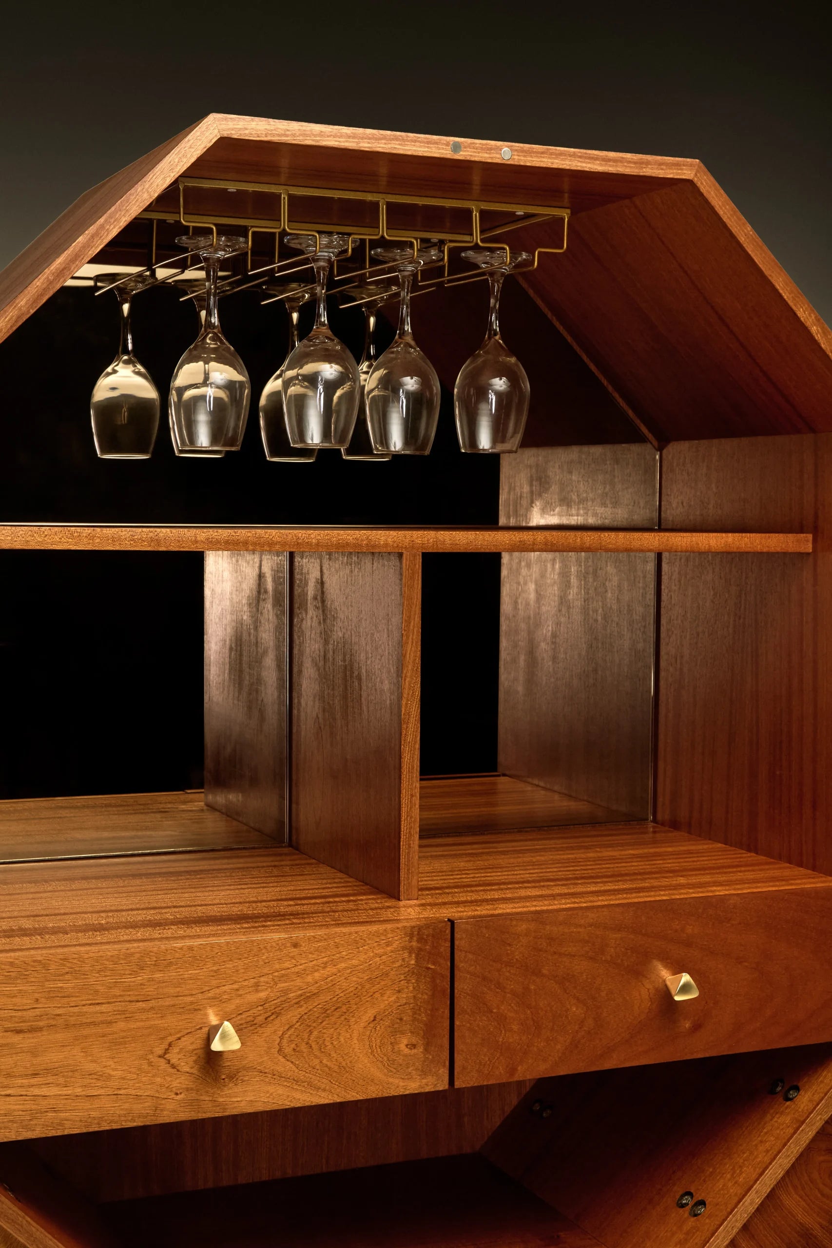 Das Bar Cabinet image 5