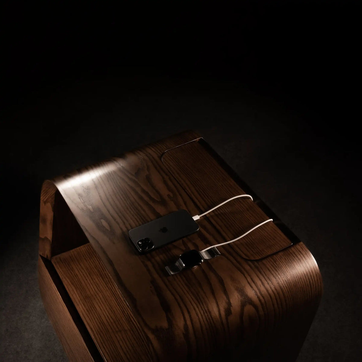 Clutch End Table