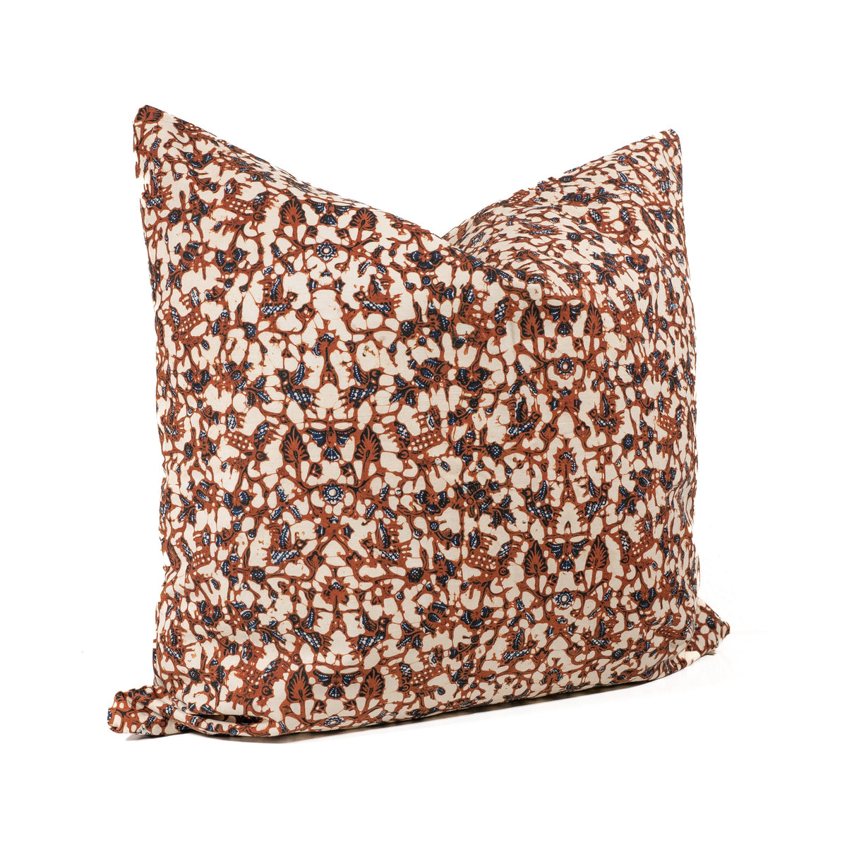 Galang Pillow - Source by Studio Skara, view 2