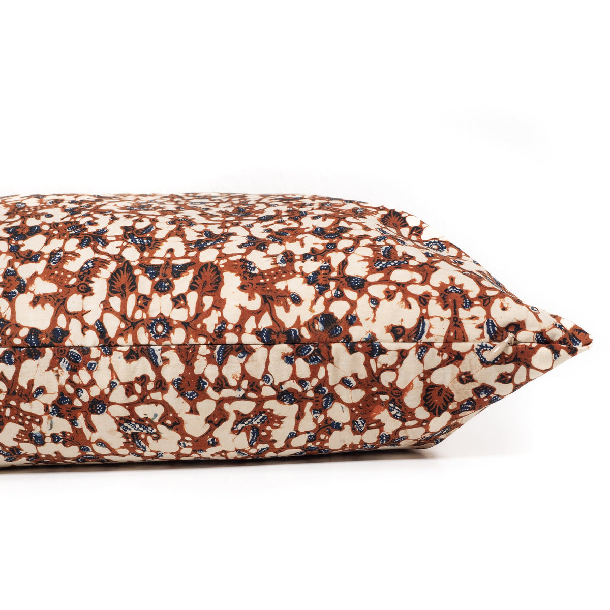 Galang Pillow - Source by Studio Skara, view 5