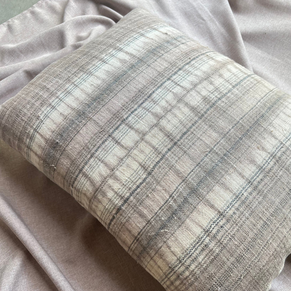 Vintage Fabric Pillow #T.1053 - Source by Studio Skara, view 3