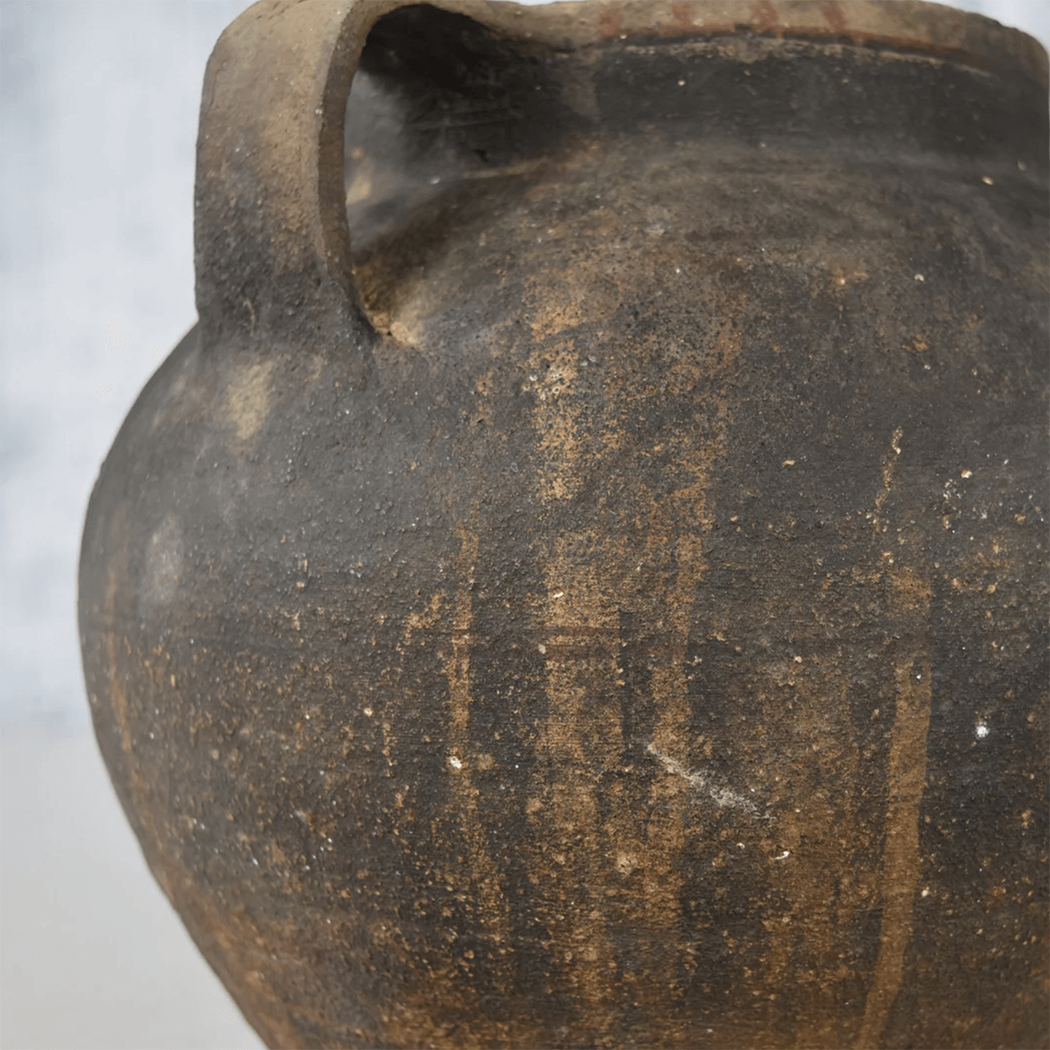 Iya Ancient Clay Pot - Source by Studio Skara, view 2