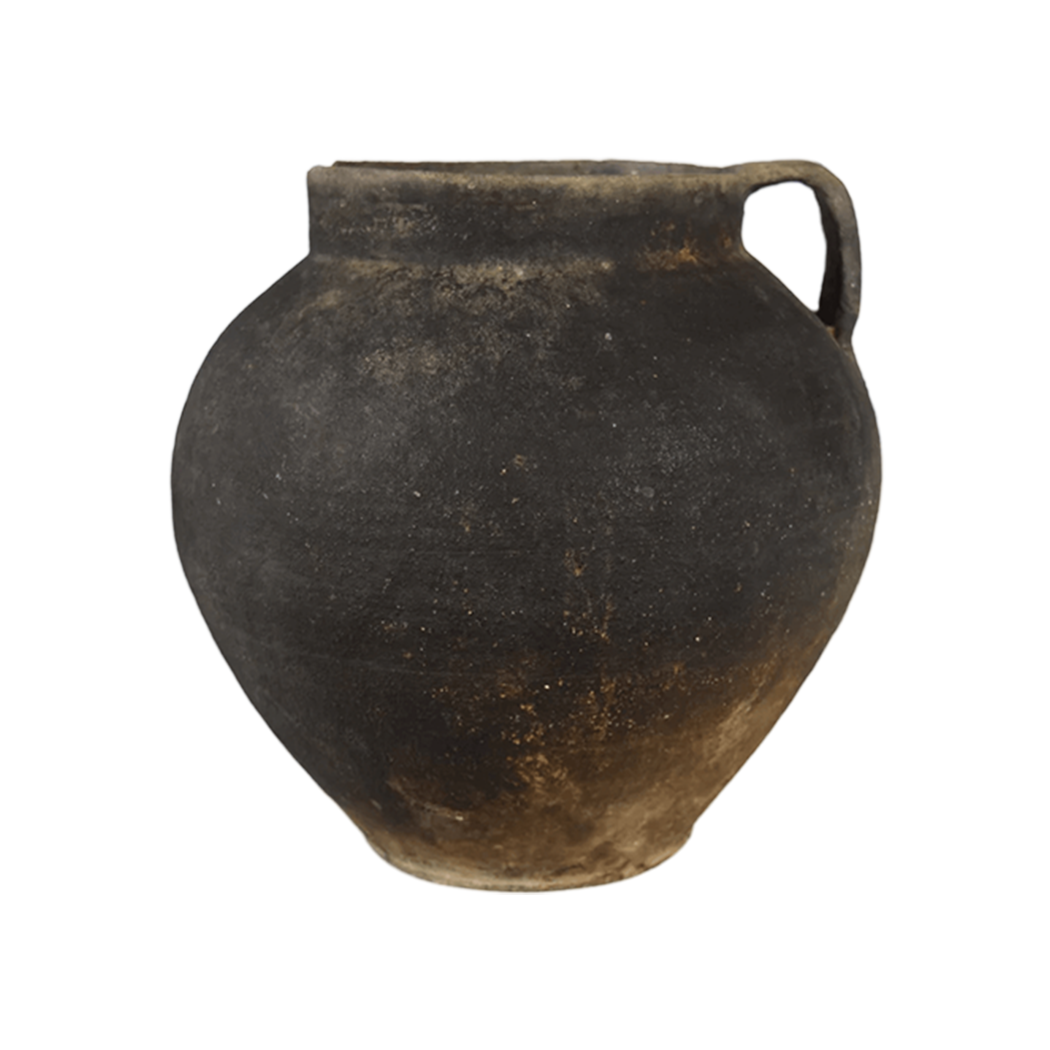 Iya Ancient Clay Pot - Source by Studio Skara