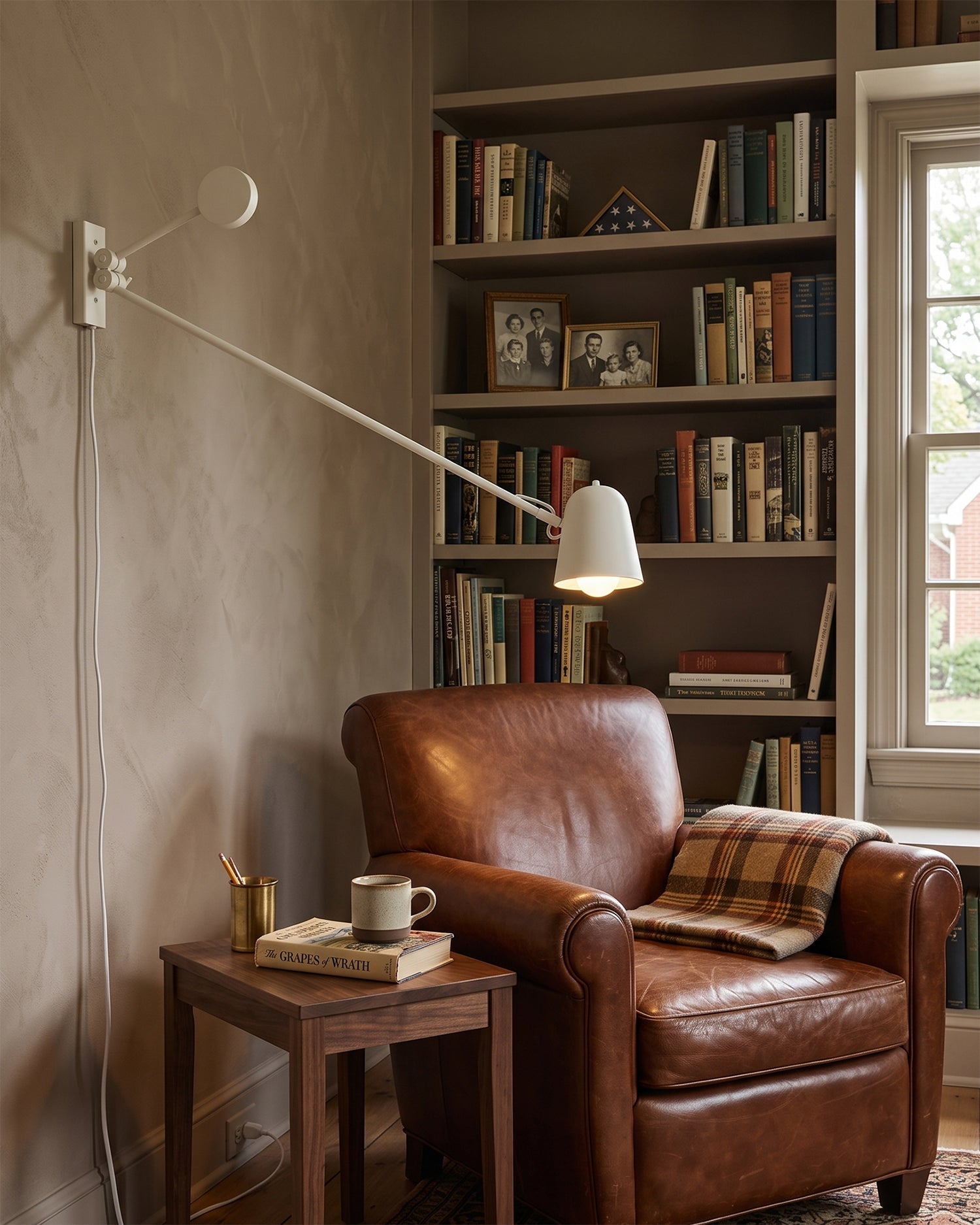 Balanced Wall Light