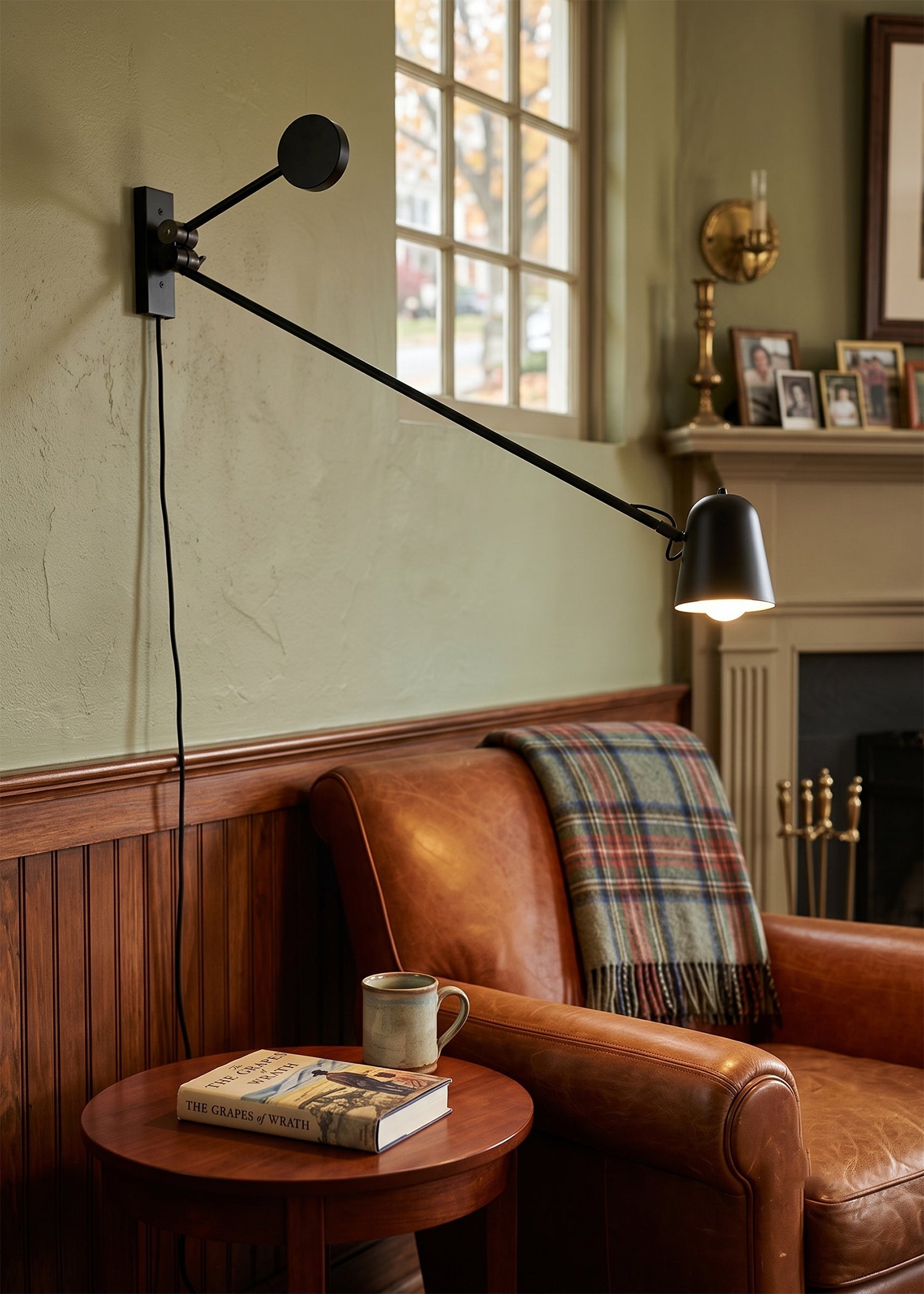 Balanced Wall Light