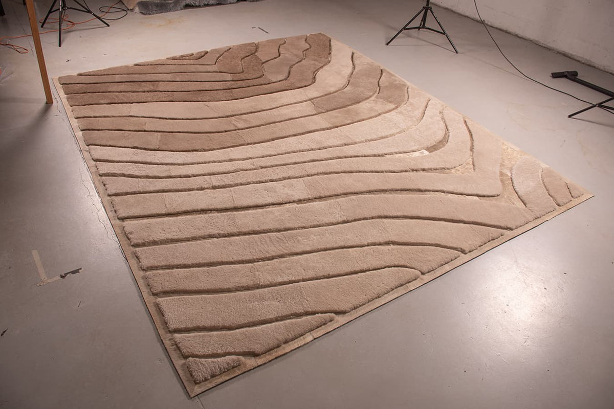 OMBRÉ – Custom Made Shearling and Cowhide Rug - Homelosophy, view 9