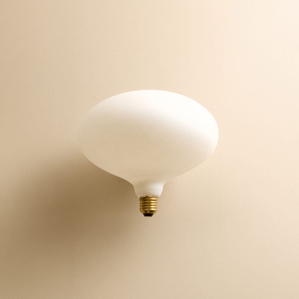 Oval II E26 LED Bulb
