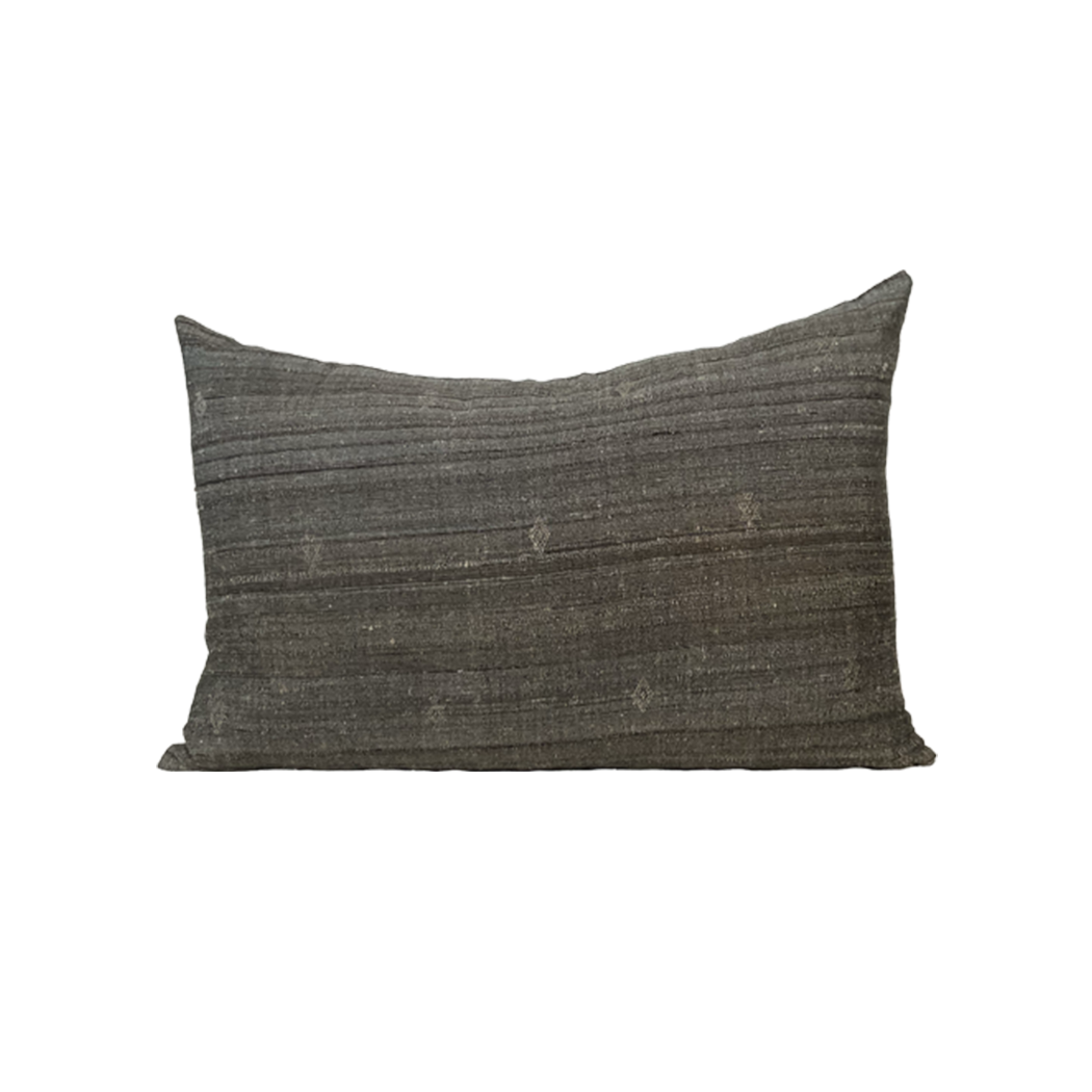 Vintage Fabric Pillow #T.1004 - Source by Studio Skara