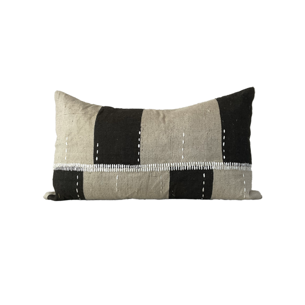 Vintage Fabric Pillow #T.1027 - Source by Studio Skara