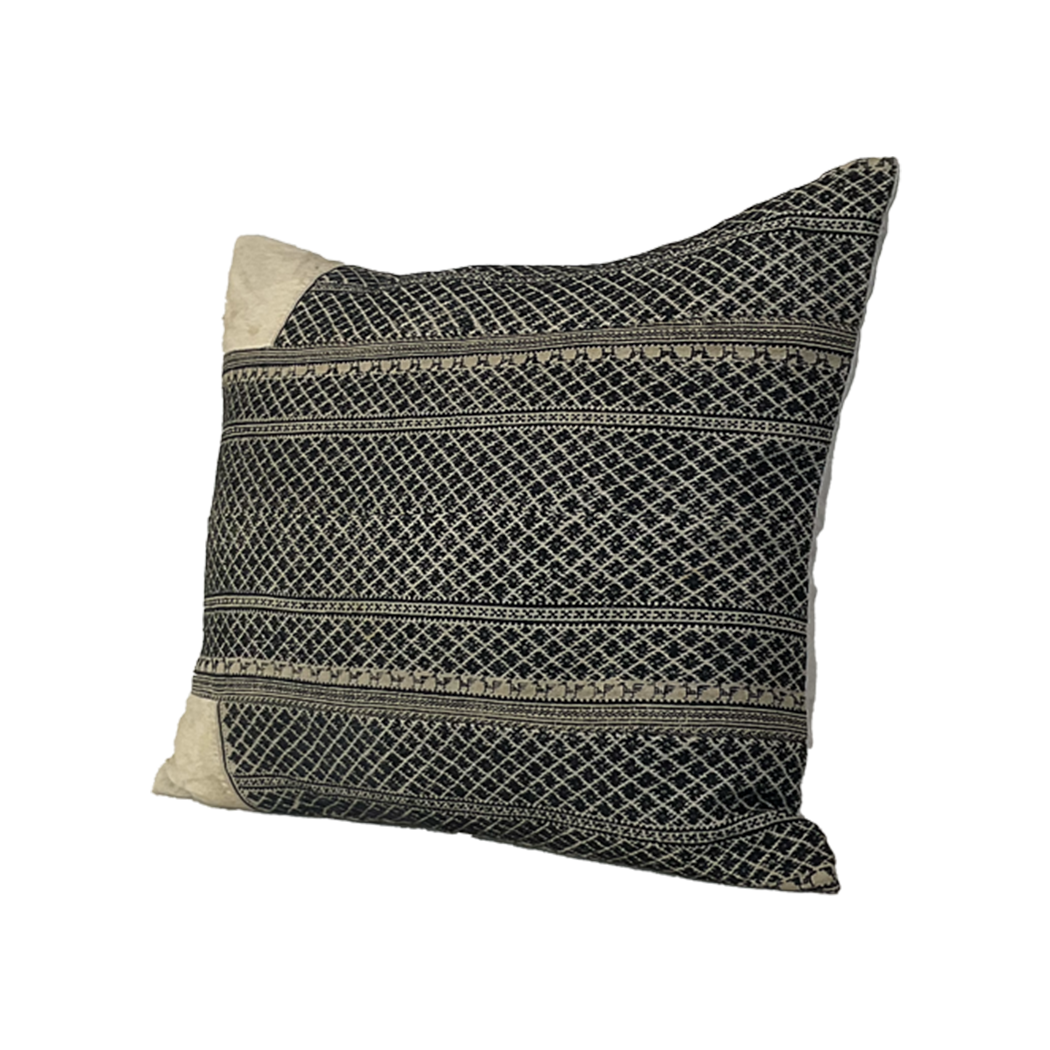 Vintage Fabric Pillow #T.1029 - Source by Studio Skara, view 2