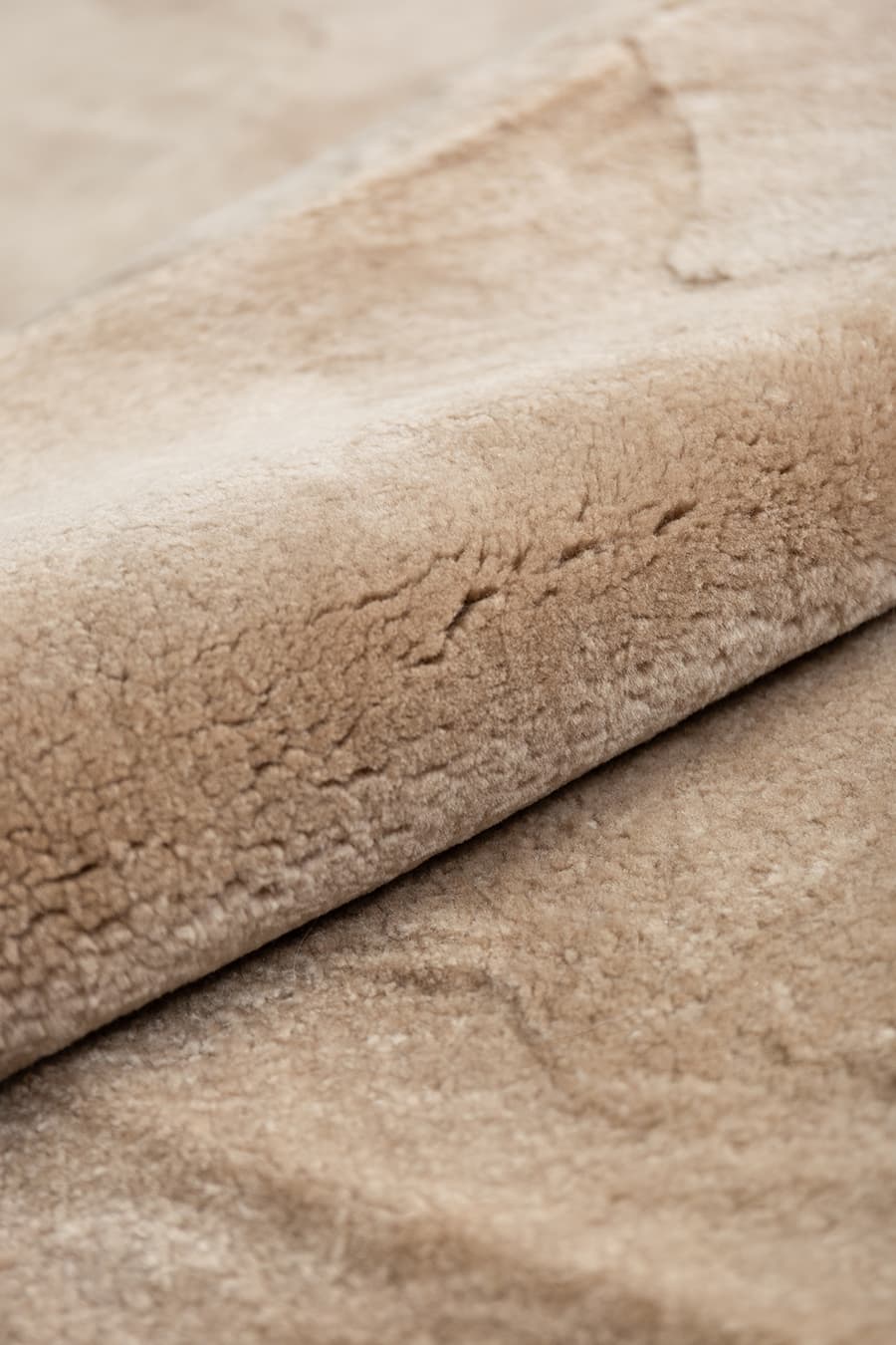 STANDY - Organic Sheepskin Rug - Homelosophy, view 13