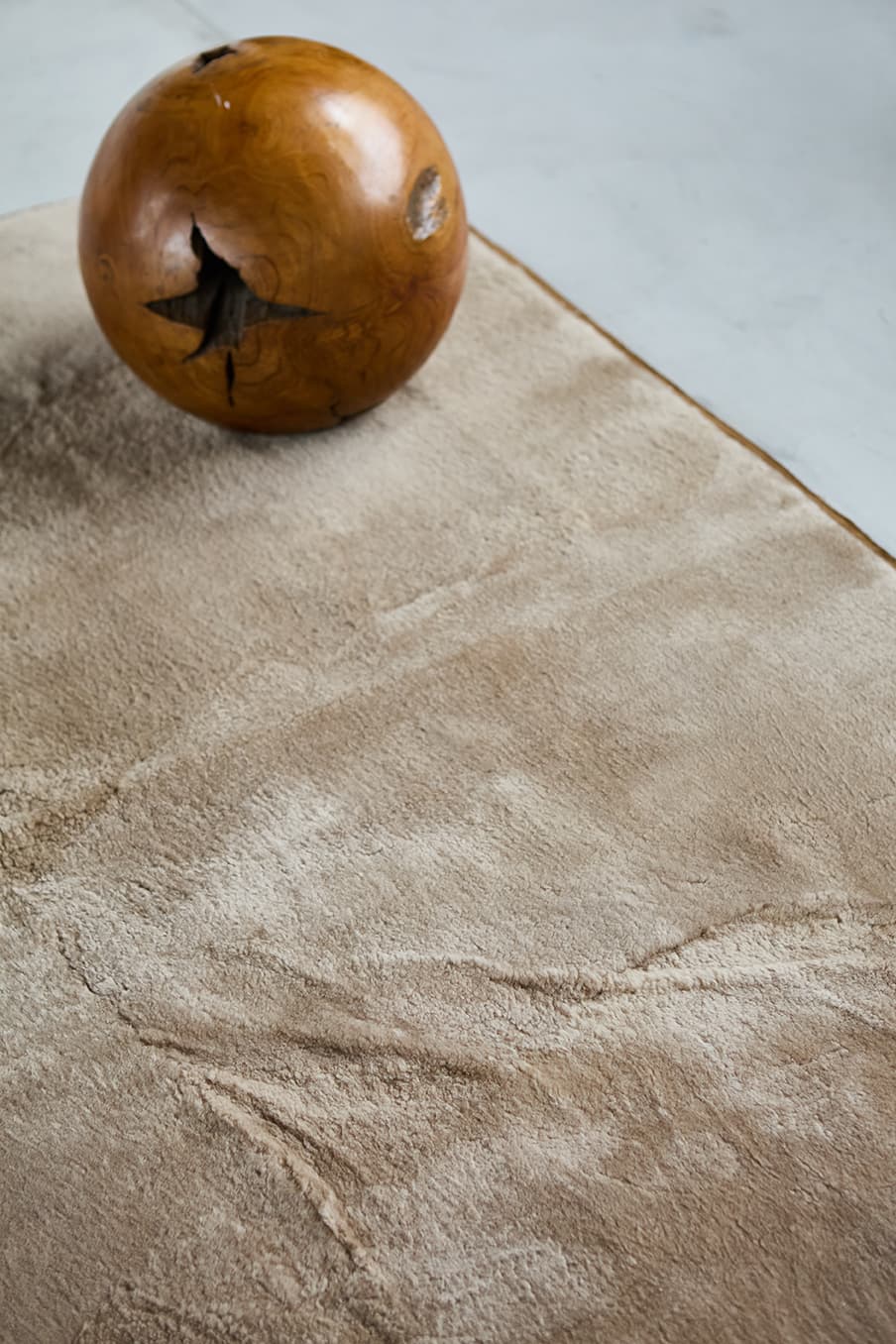 STANDY - Organic Sheepskin Rug - Homelosophy, view 4