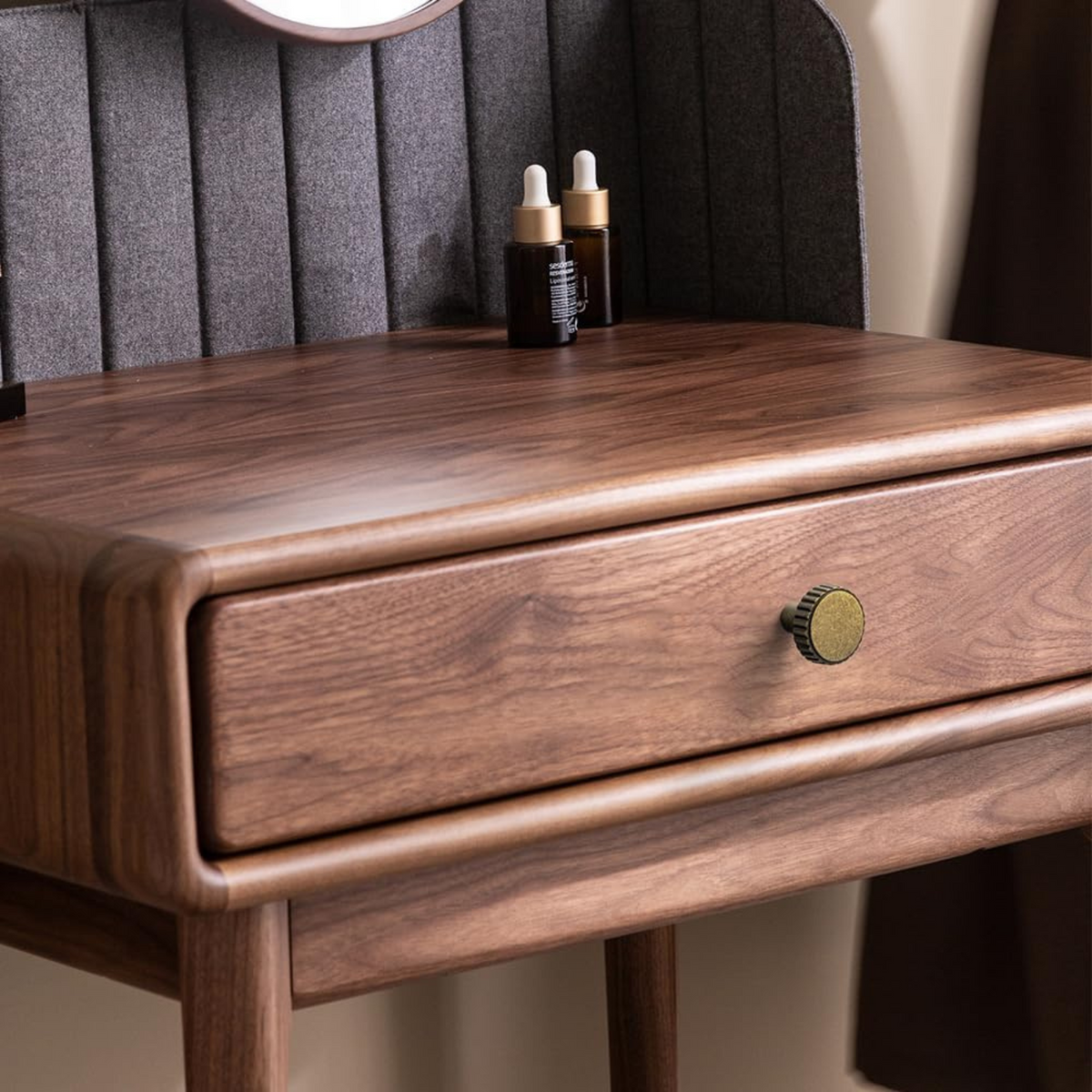 Stripe Edge Cabinet Knob - Source by Studio Skara, view 5