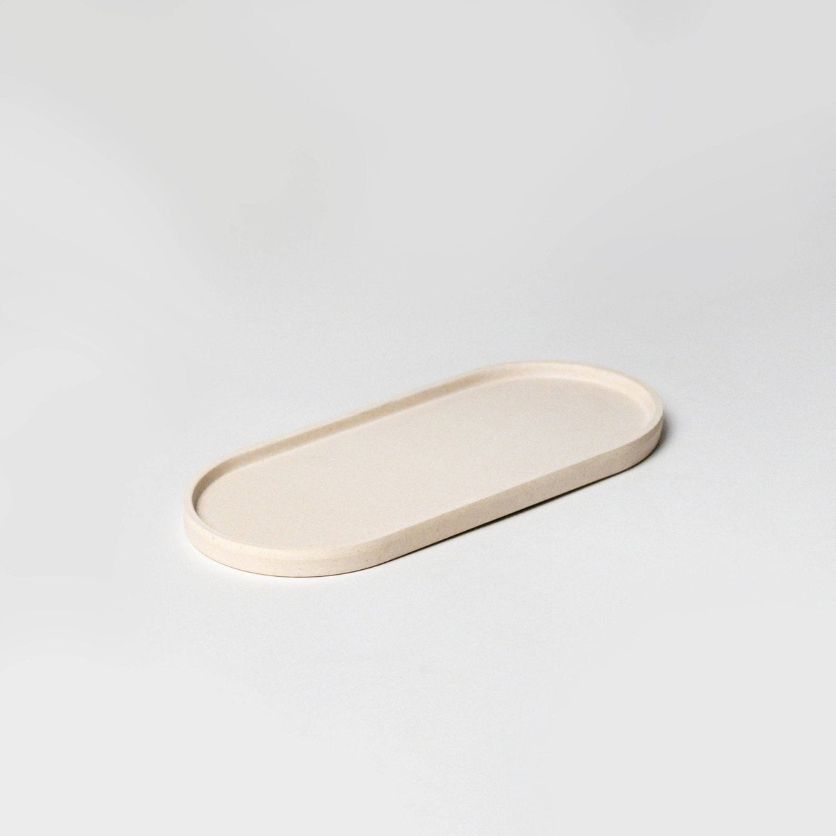 Upcycled Oval Tray: Bamboo Fibre White - Source by Studio Skara, view 2