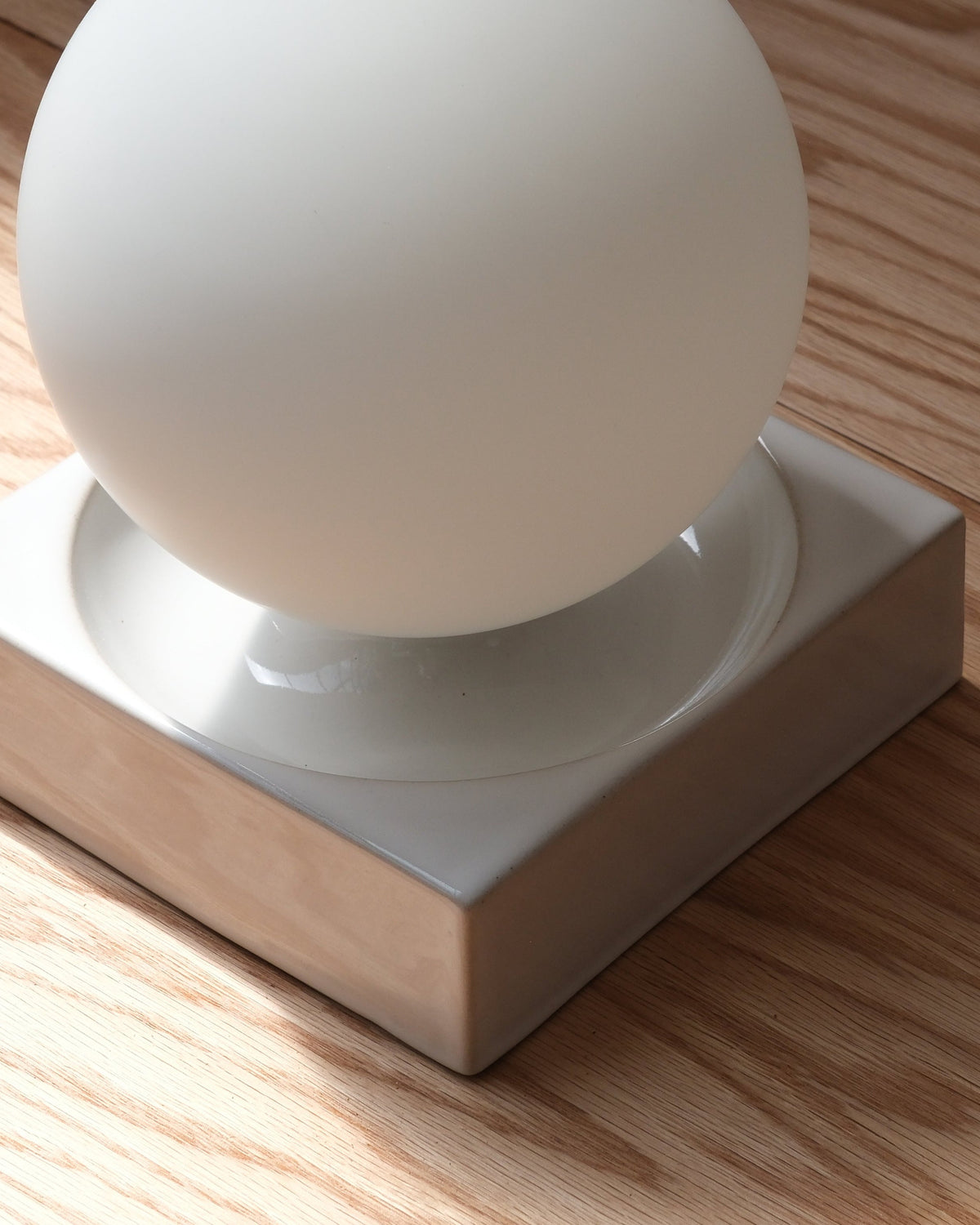 Cubic Table Lamp - Misewell, view 2