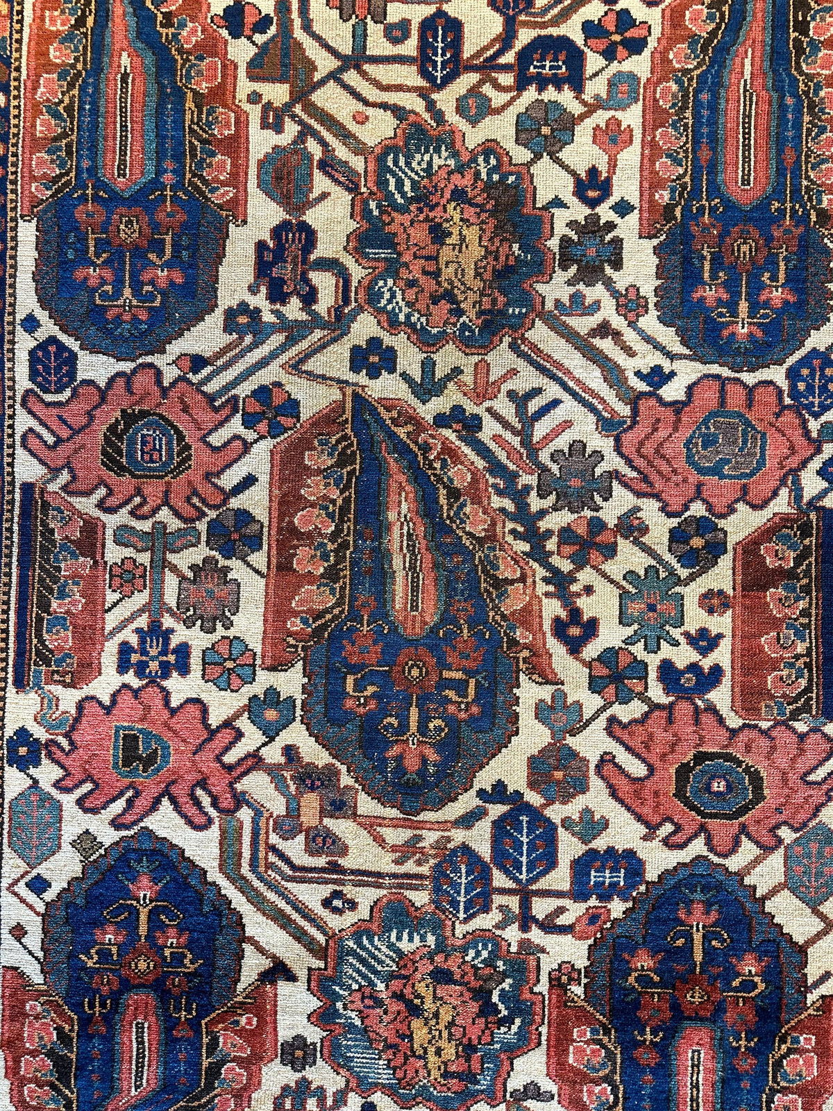 Antique Persian Malayer Rug 5x7 | Ivory, Navy & Red | Hand-Knotted Wool - Rugistan, view 3