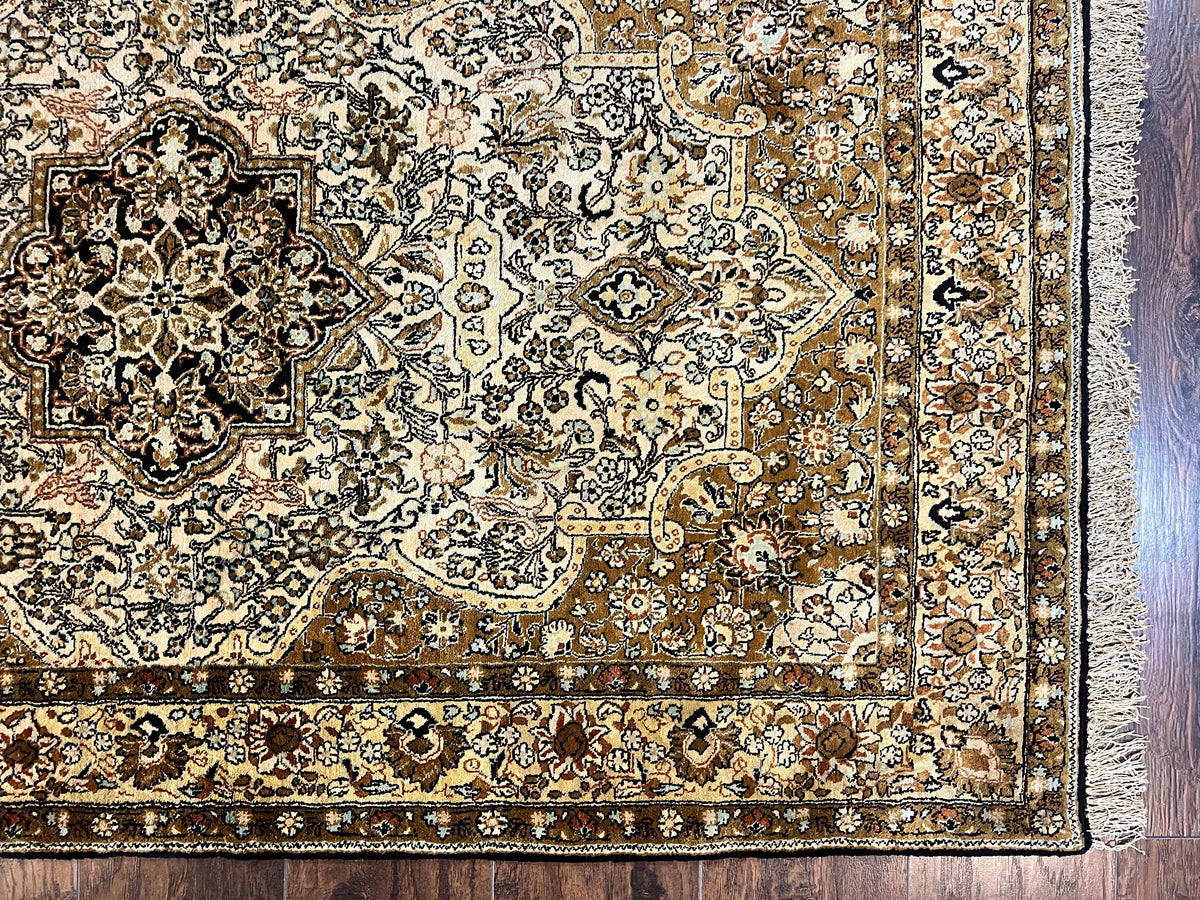 Persian Qum Silk Rug 3.5 x 5.5, Floral Medallion, Very Fine 350 KPSI, Handmade Silk on Silk Rug, Vintage - Jewel Rugs, view 10