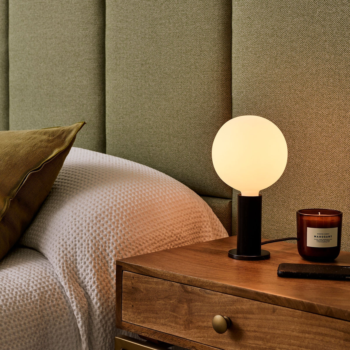 Knuckle Table Lamp + Bulb (Collective)