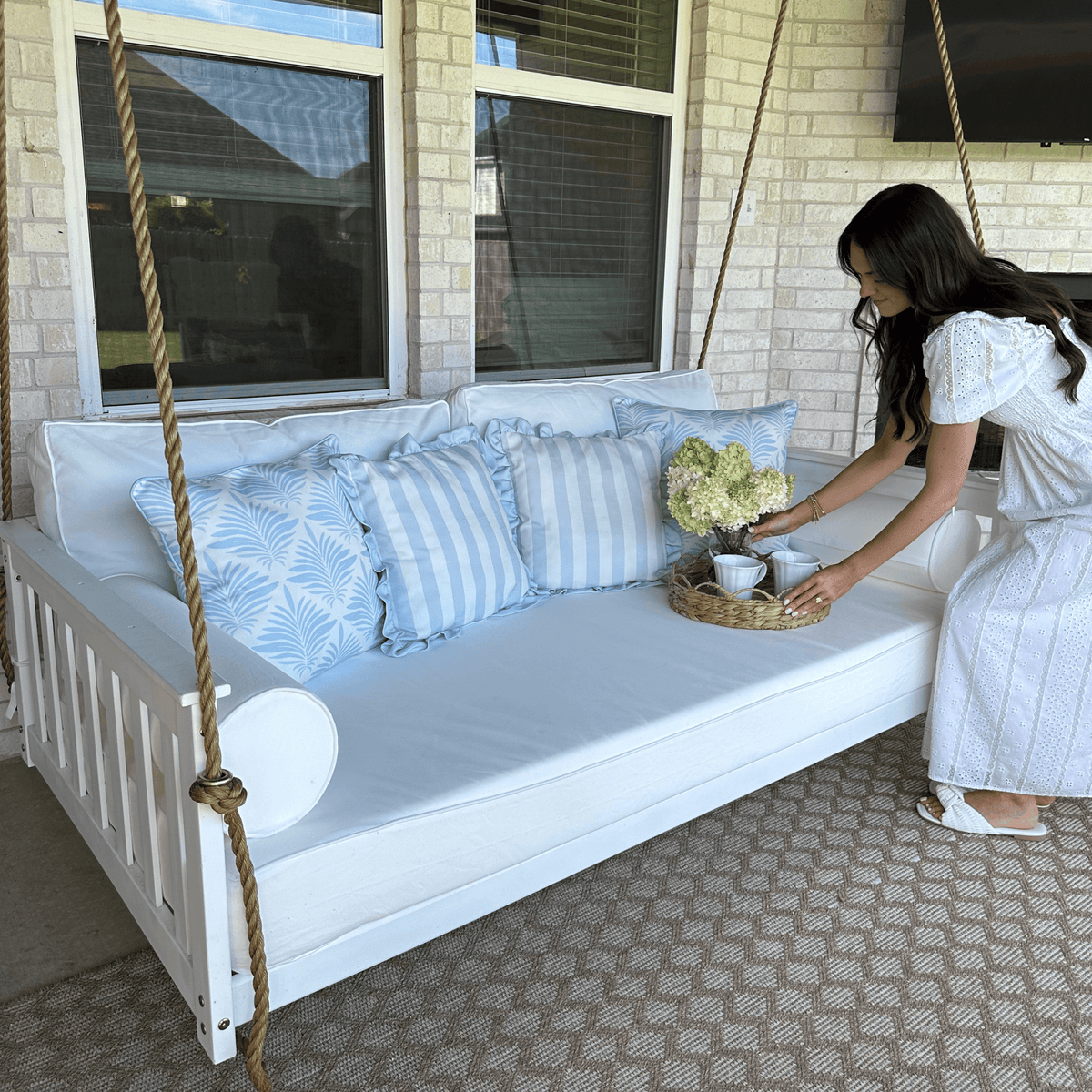 East Green Charleston Daybed Swing