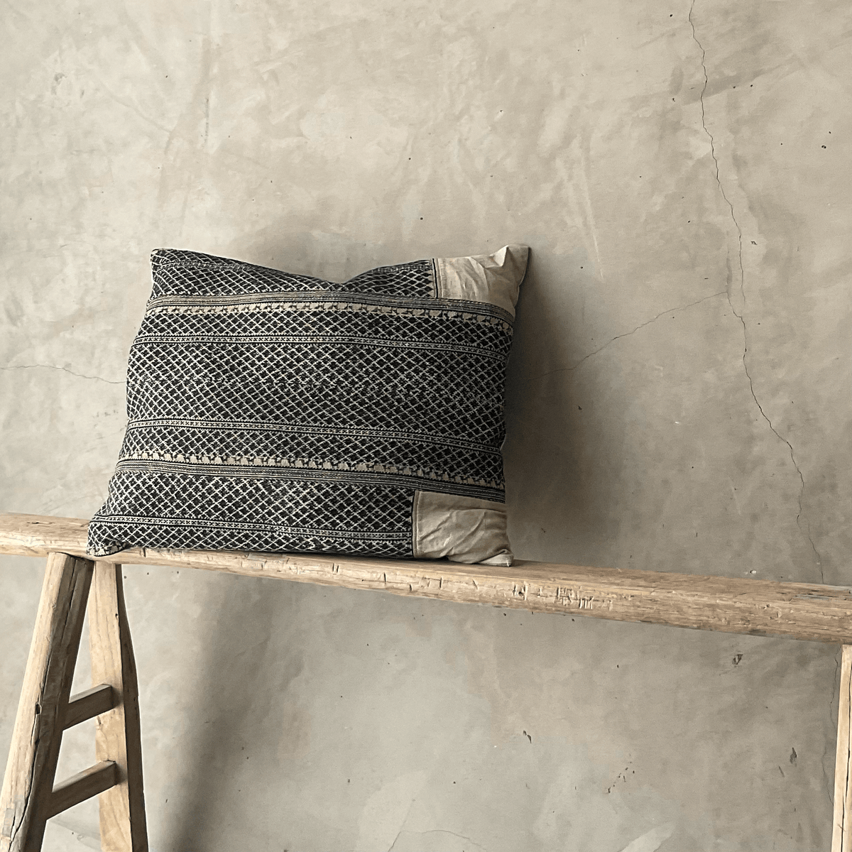 Vintage Fabric Pillow #T.1029 - Source by Studio Skara, view 4
