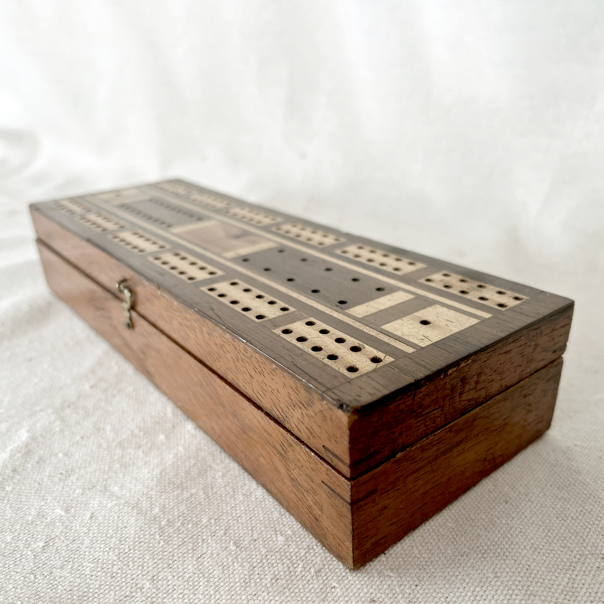 Vintage Cribbage Board - Source by Studio Skara, view 4