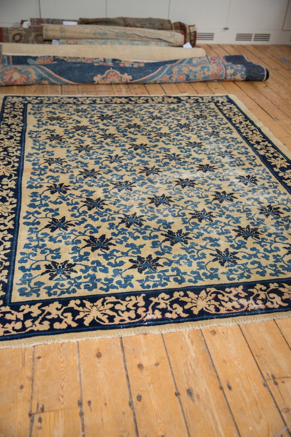 6x8 Antique Peking Carpet