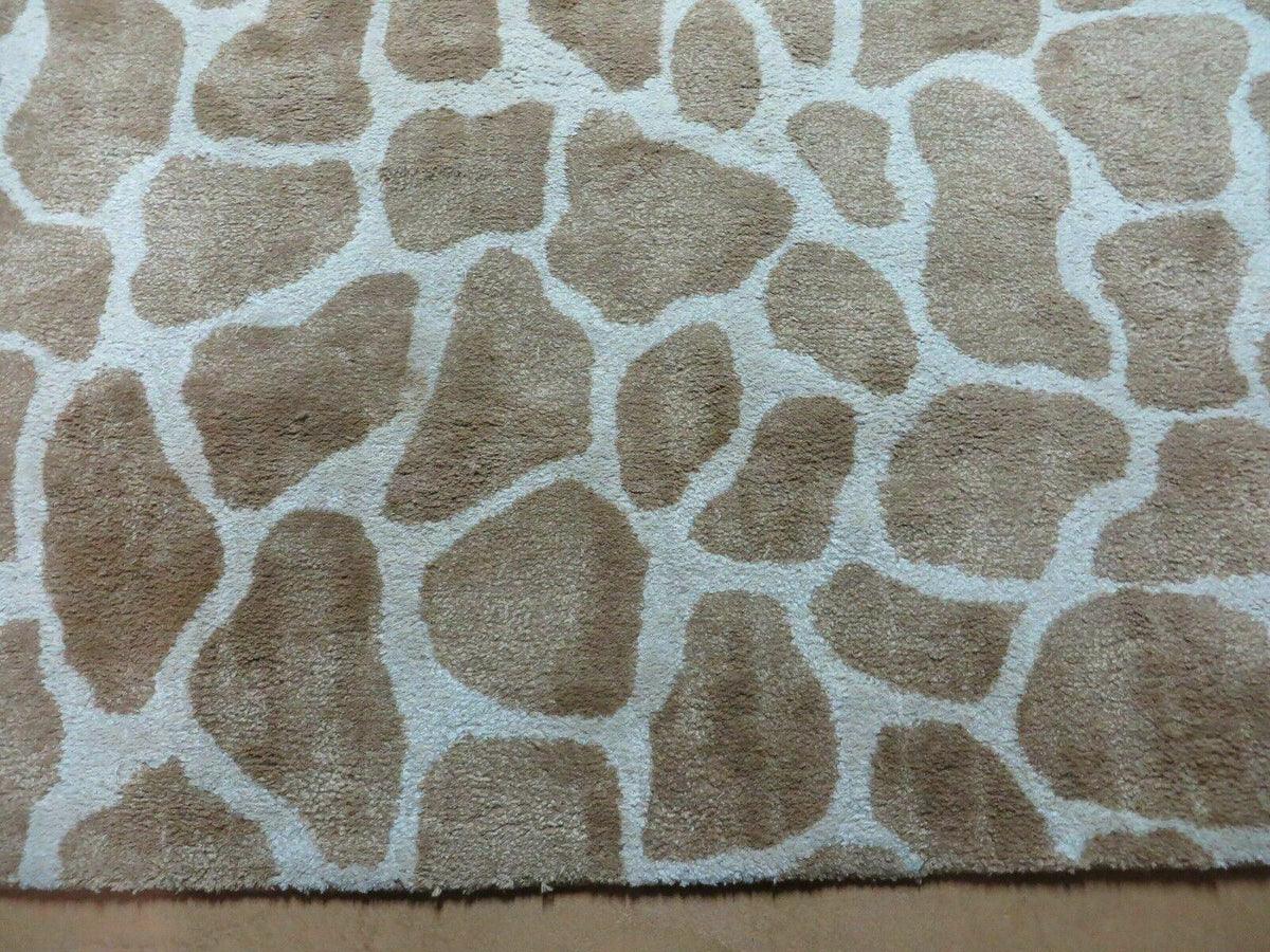 6x9 Safavieh Rug - Jewel Rugs, view 6