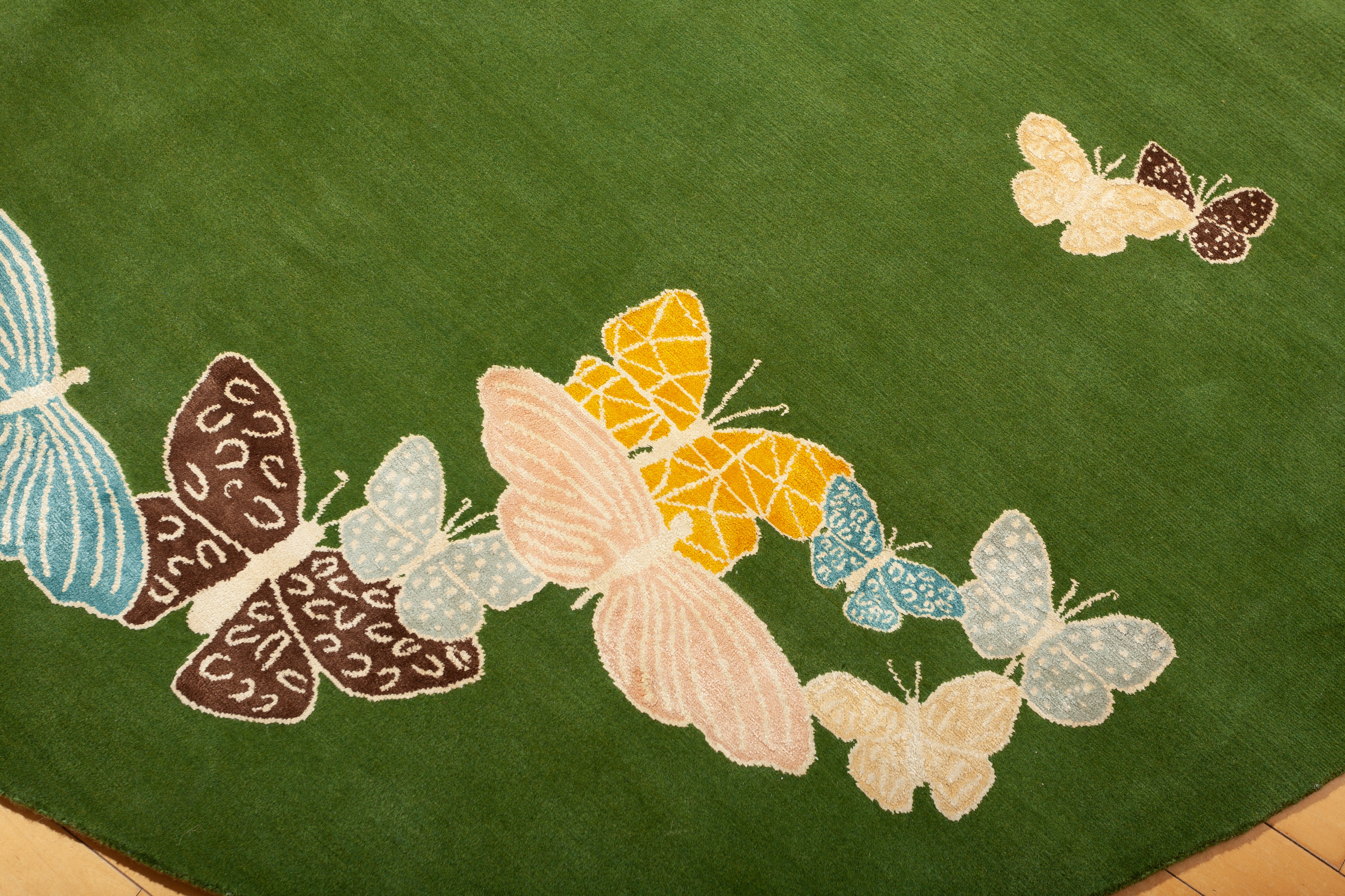 "Spirit in the Sky" - Vibrant Green Round Butterfly Rug in Wool - image 5