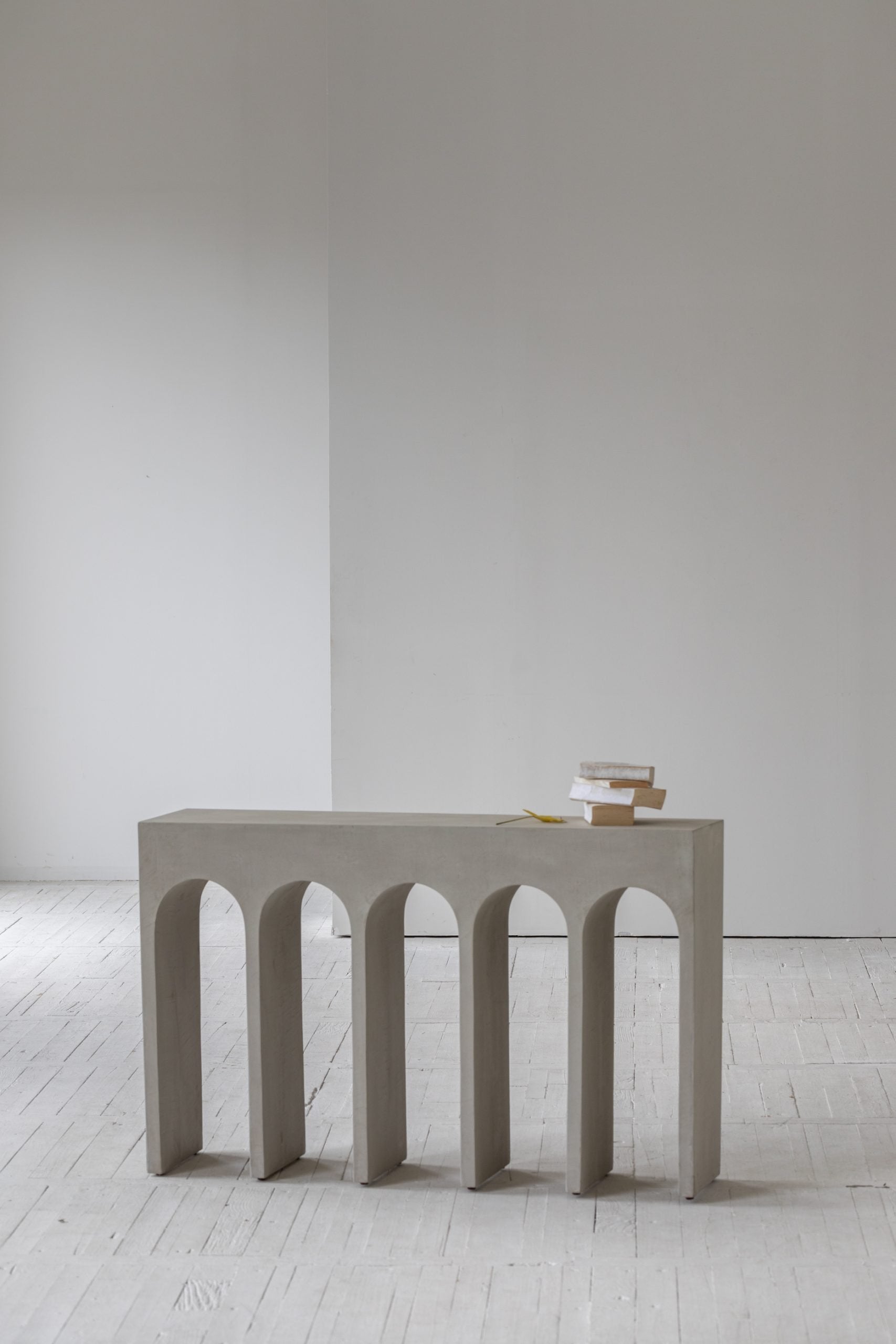 Hydra Console Table image 2