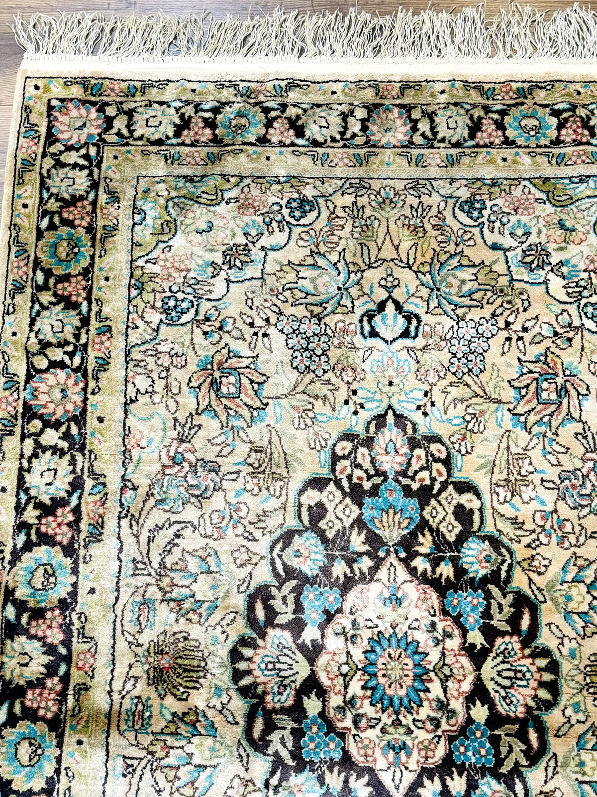 Indian Kashmiri Silk Rug 3x5, Floral Medallion, Fine 200 KPSI - Jewel Rugs, view 6