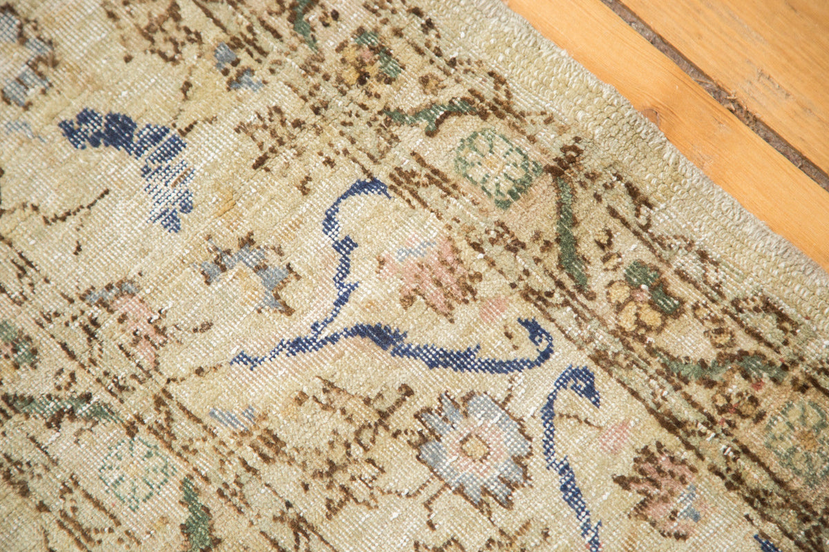 7x10 Vintage Distressed Sivas Carpet