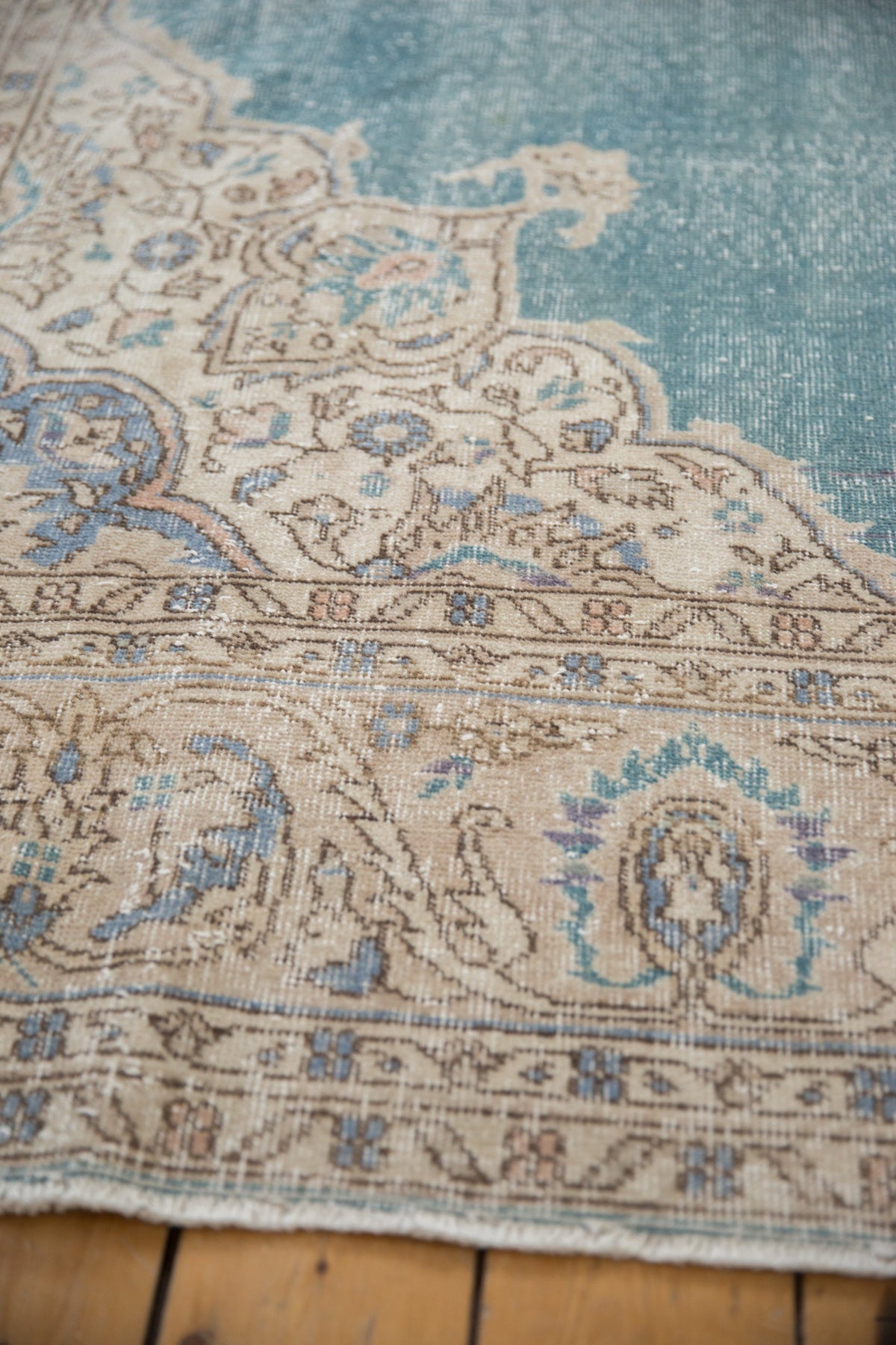 8x12 Vintage Distressed Sivas Carpet
