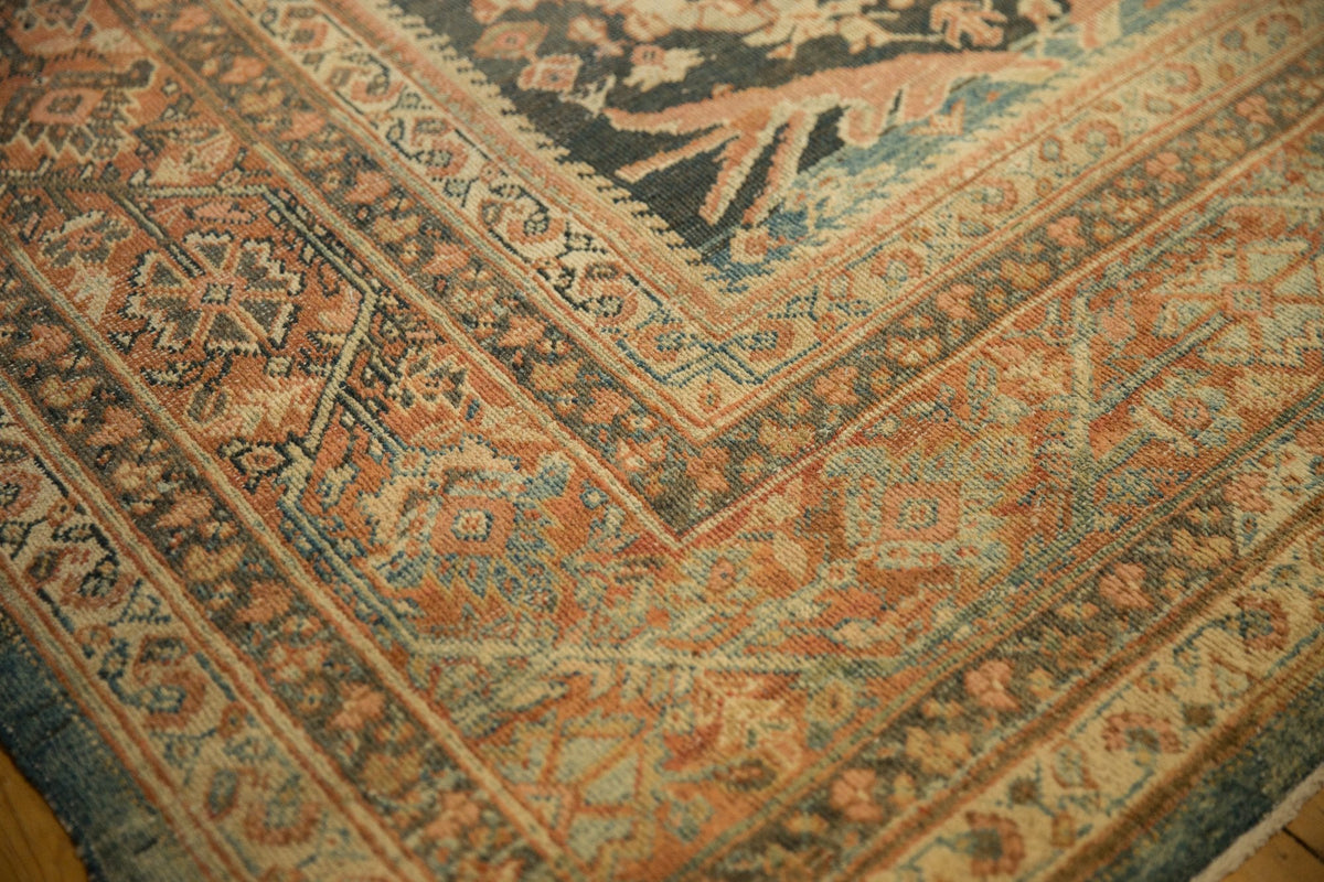 11x15.5 Vintage Distressed Mahal Carpet