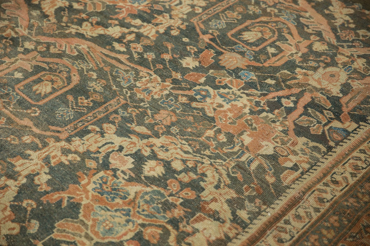 11x15.5 Vintage Distressed Mahal Carpet