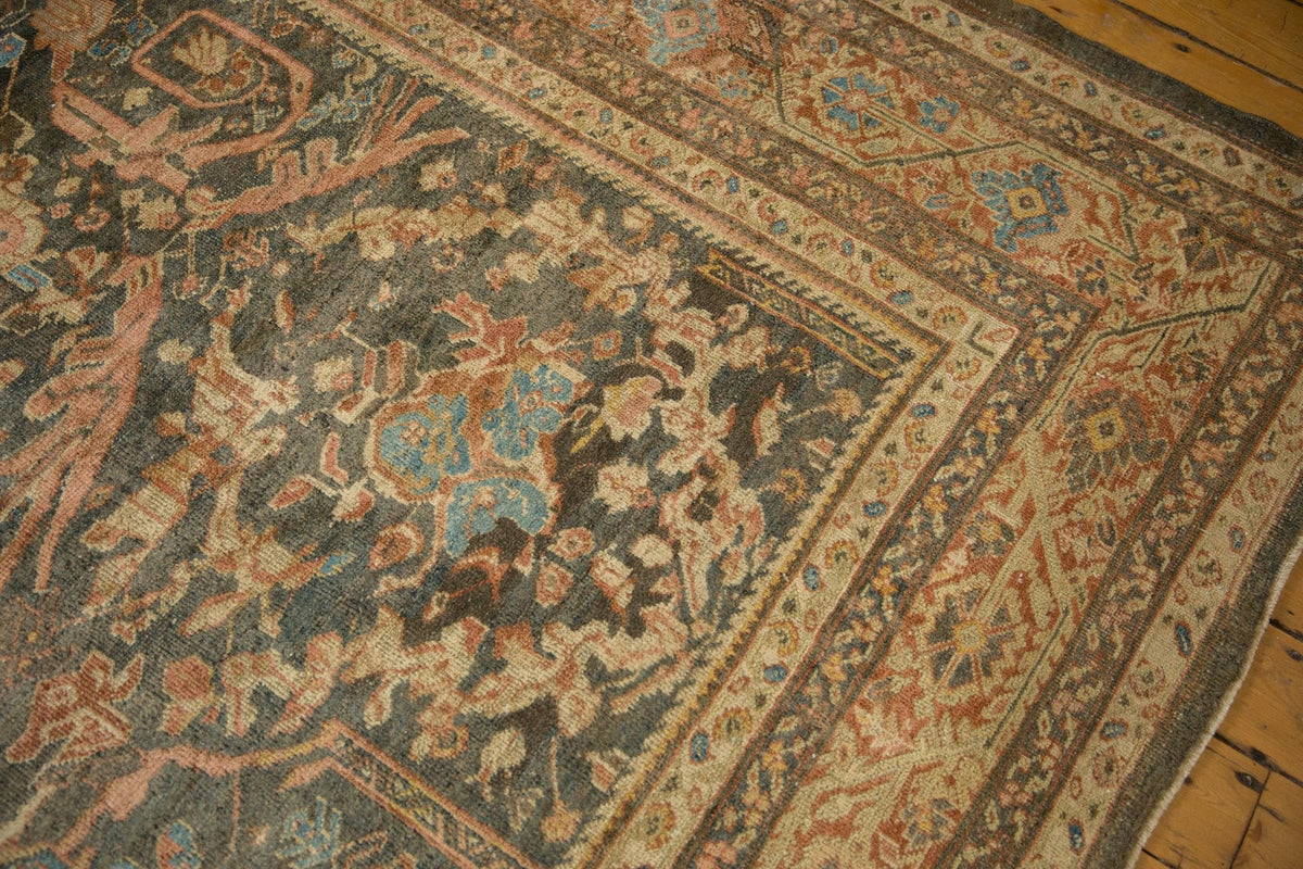 11x15.5 Vintage Distressed Mahal Carpet