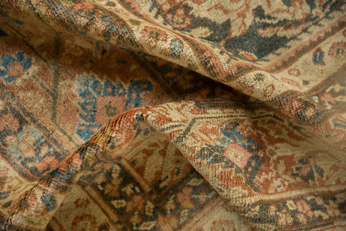 11x15.5 Vintage Distressed Mahal Carpet