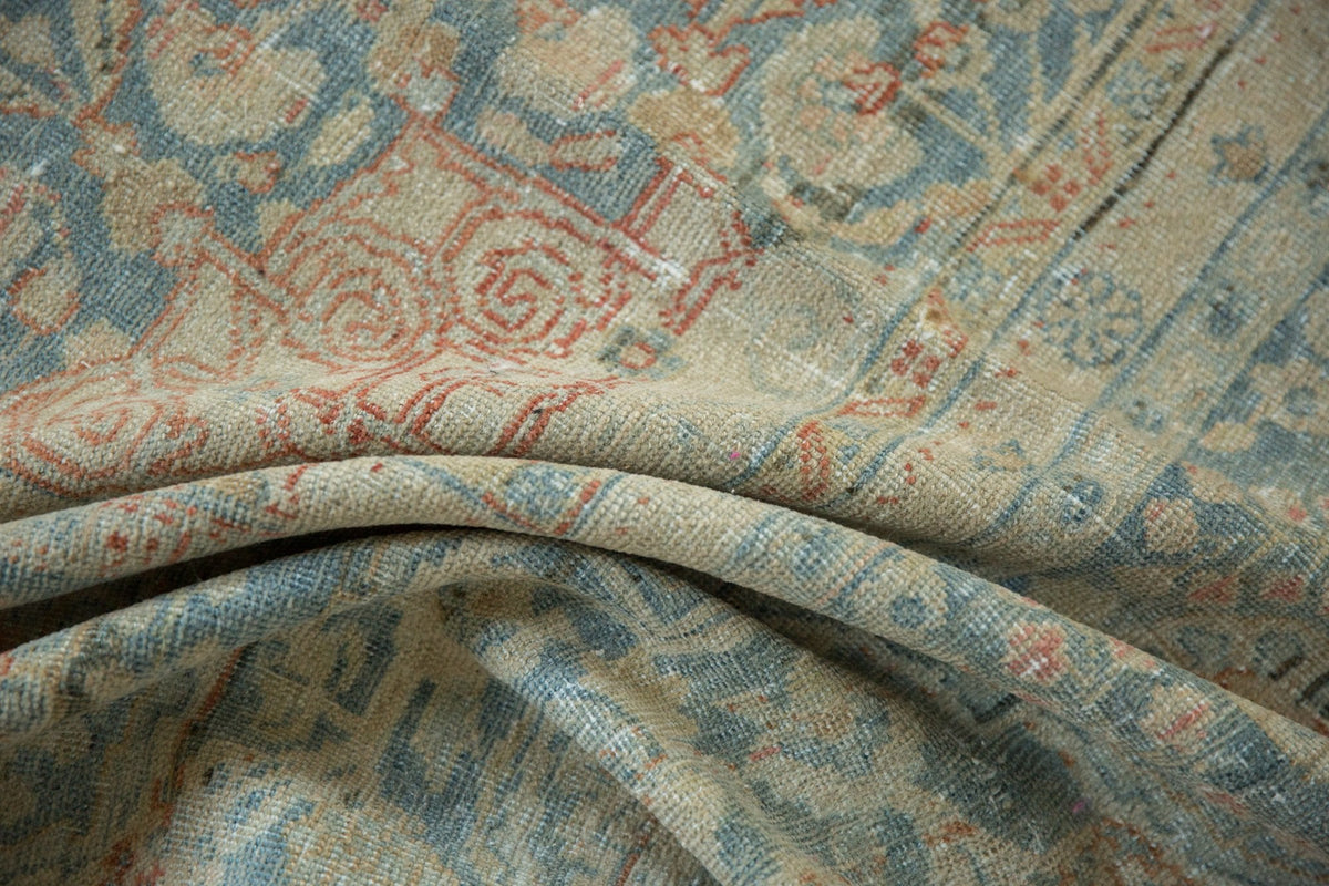 9.5x13.5 Vintage Distressed Mahal Carpet