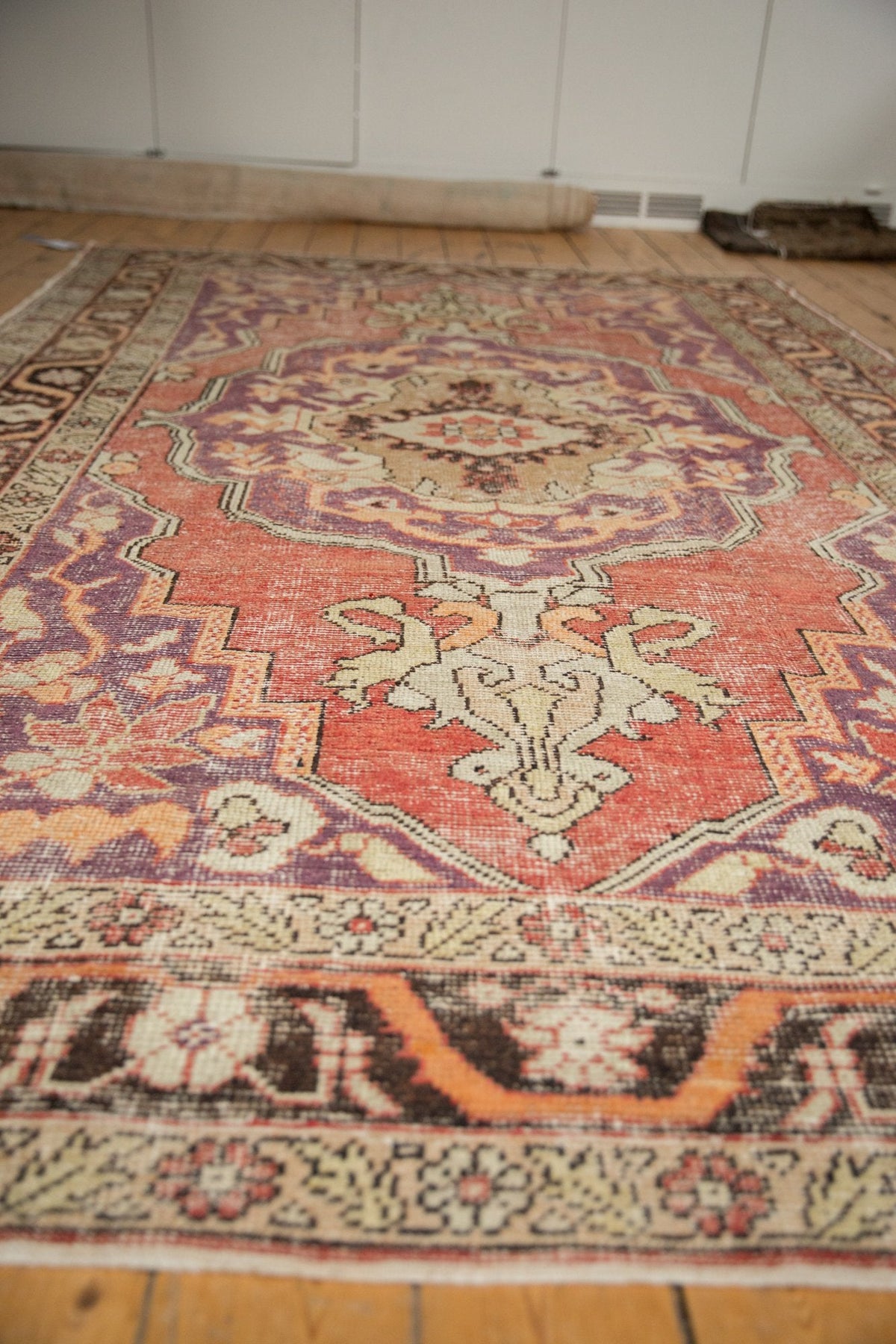 6.5x10.5 Vintage Distressed Oushak Carpet