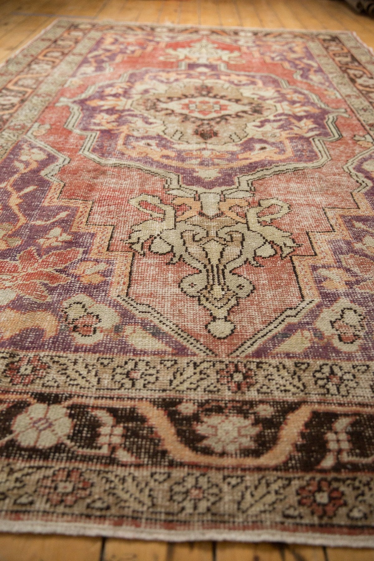 6.5x10.5 Vintage Distressed Oushak Carpet