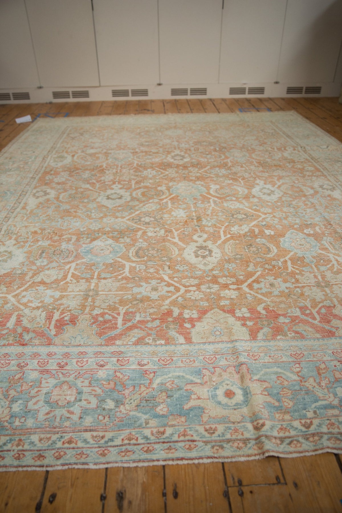 9x11.5 Vintage Distressed Mahal Carpet