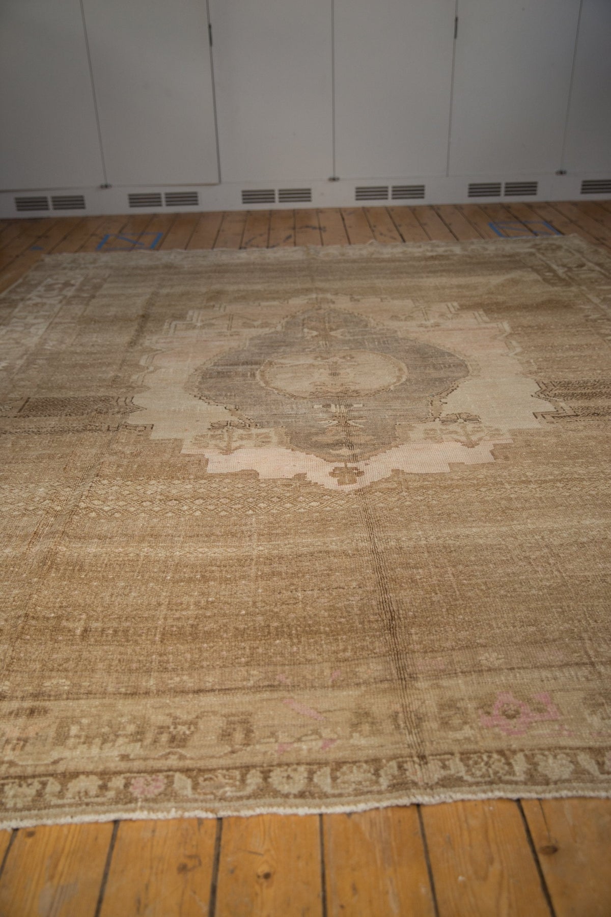 9.5x11 Vintage Distressed Oushak Carpet