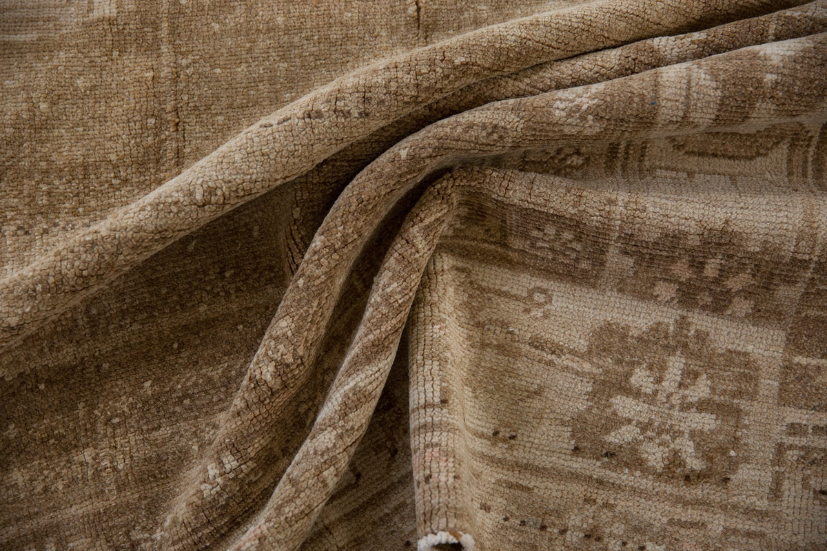 9.5x11 Vintage Distressed Oushak Carpet