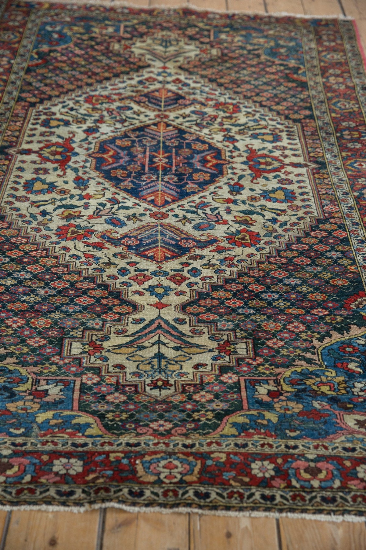 4.5x6.5 Vintage Baktiari Rug