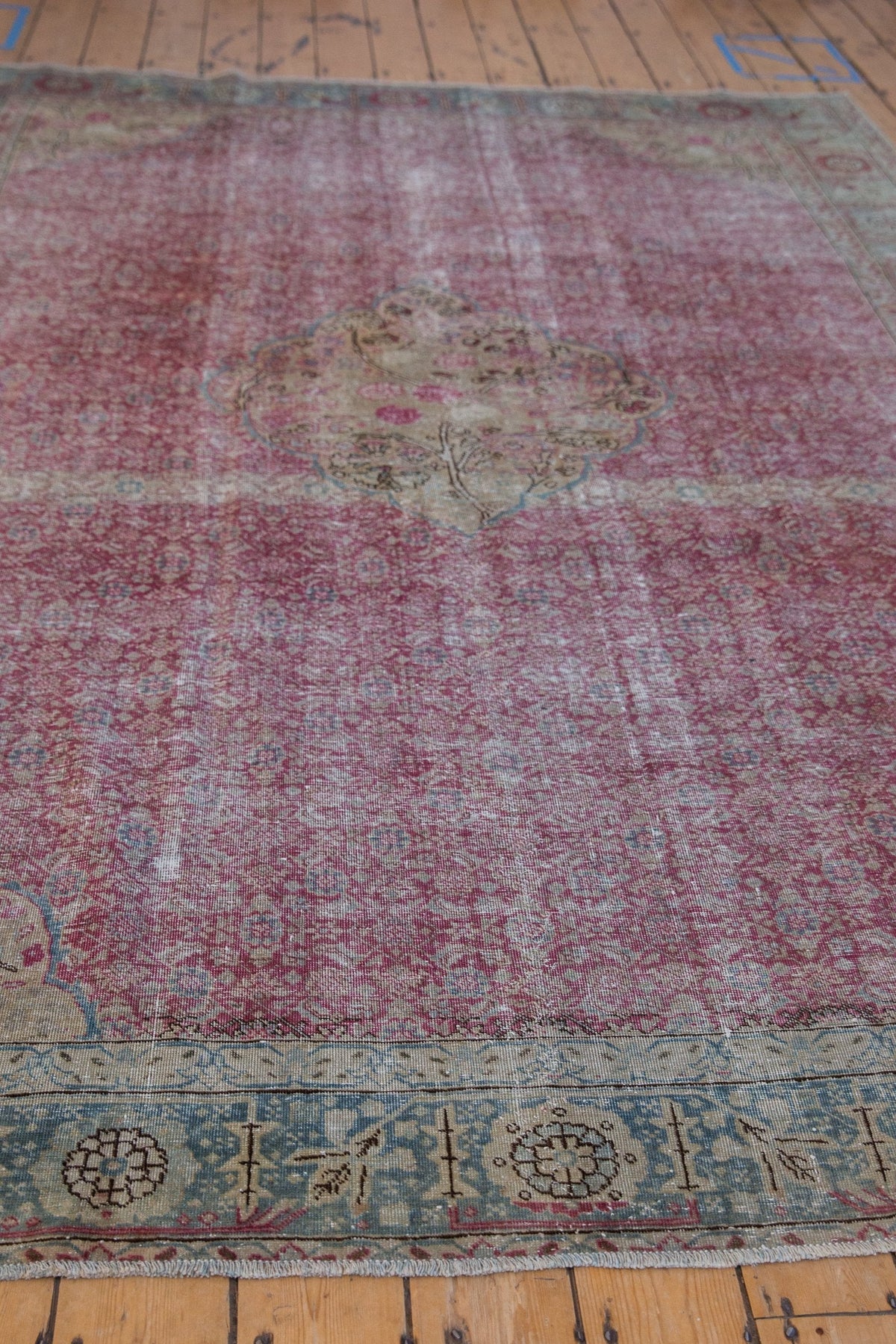 7.5x10.5 Vintage Distressed Kayseri Carpet